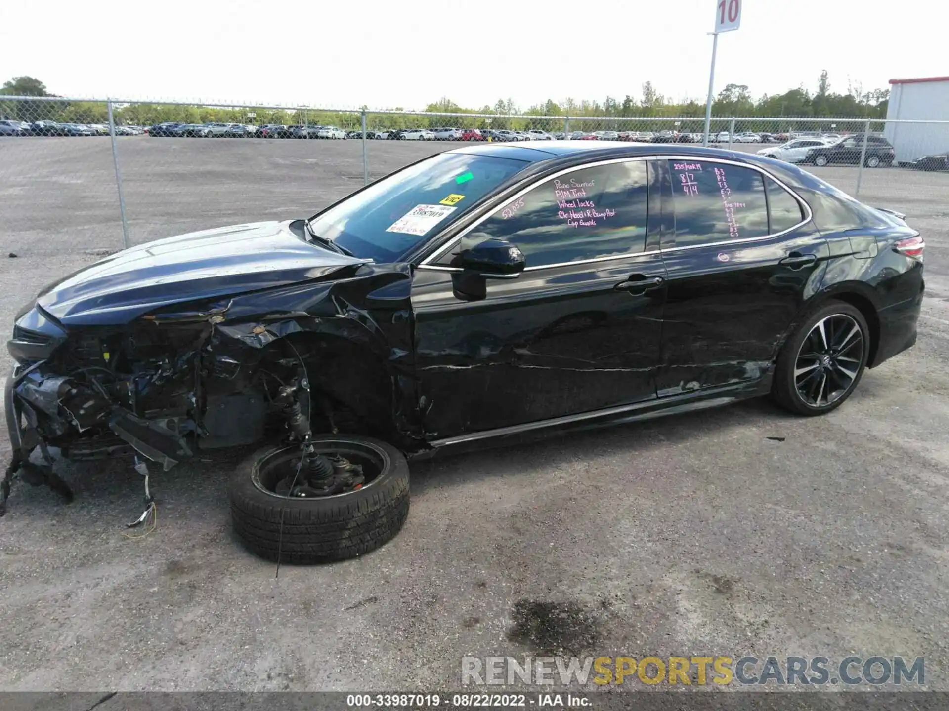 6 Photograph of a damaged car 4T1B61HK4KU259763 TOYOTA CAMRY 2019