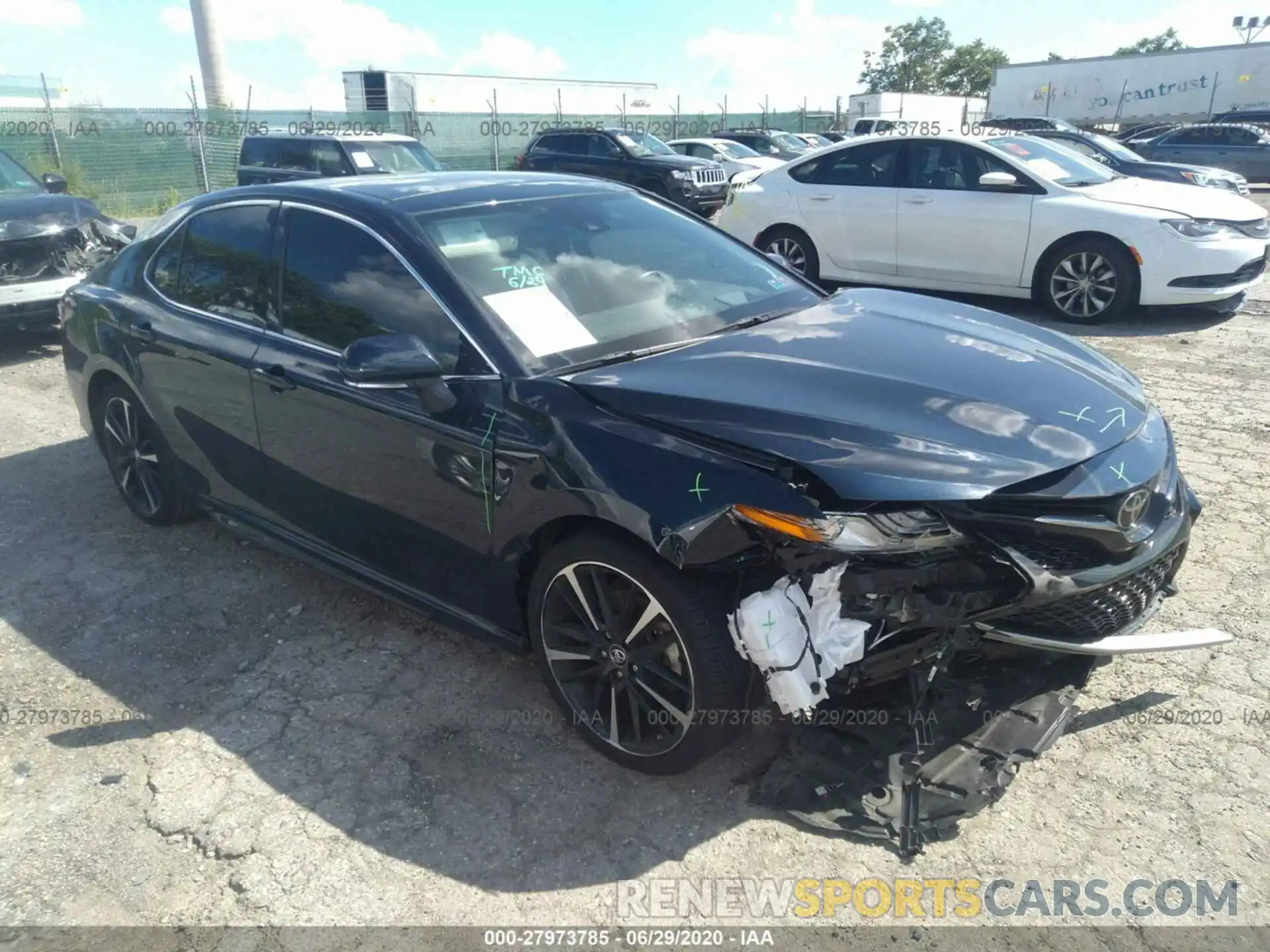 1 Photograph of a damaged car 4T1B61HK4KU267037 TOYOTA CAMRY 2019