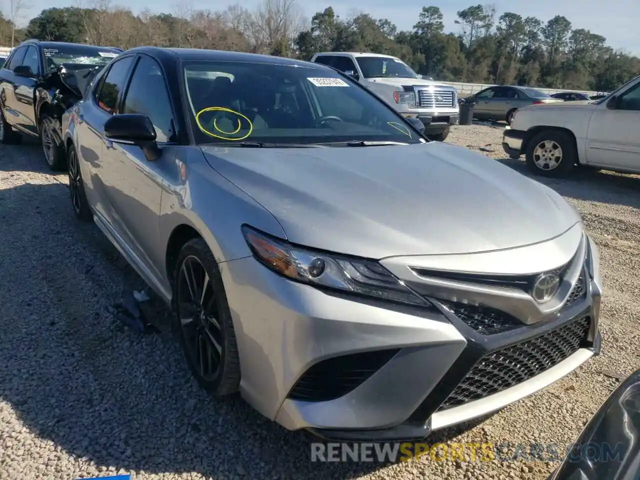 1 Photograph of a damaged car 4T1B61HK4KU267572 TOYOTA CAMRY 2019