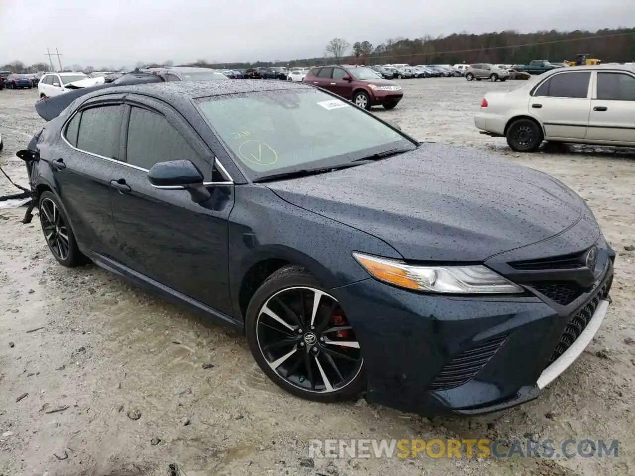 1 Photograph of a damaged car 4T1B61HK4KU286042 TOYOTA CAMRY 2019