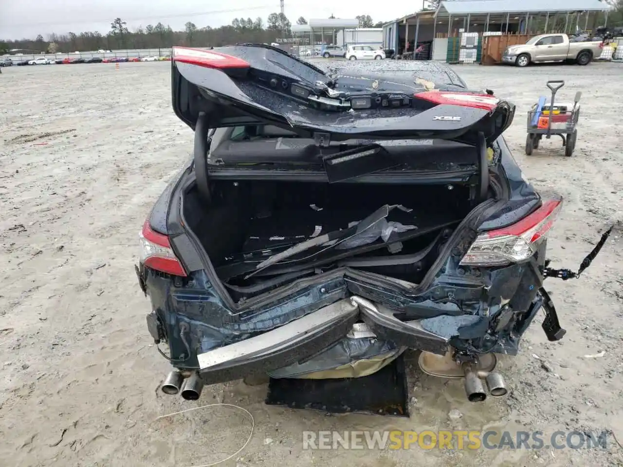 9 Photograph of a damaged car 4T1B61HK4KU286042 TOYOTA CAMRY 2019