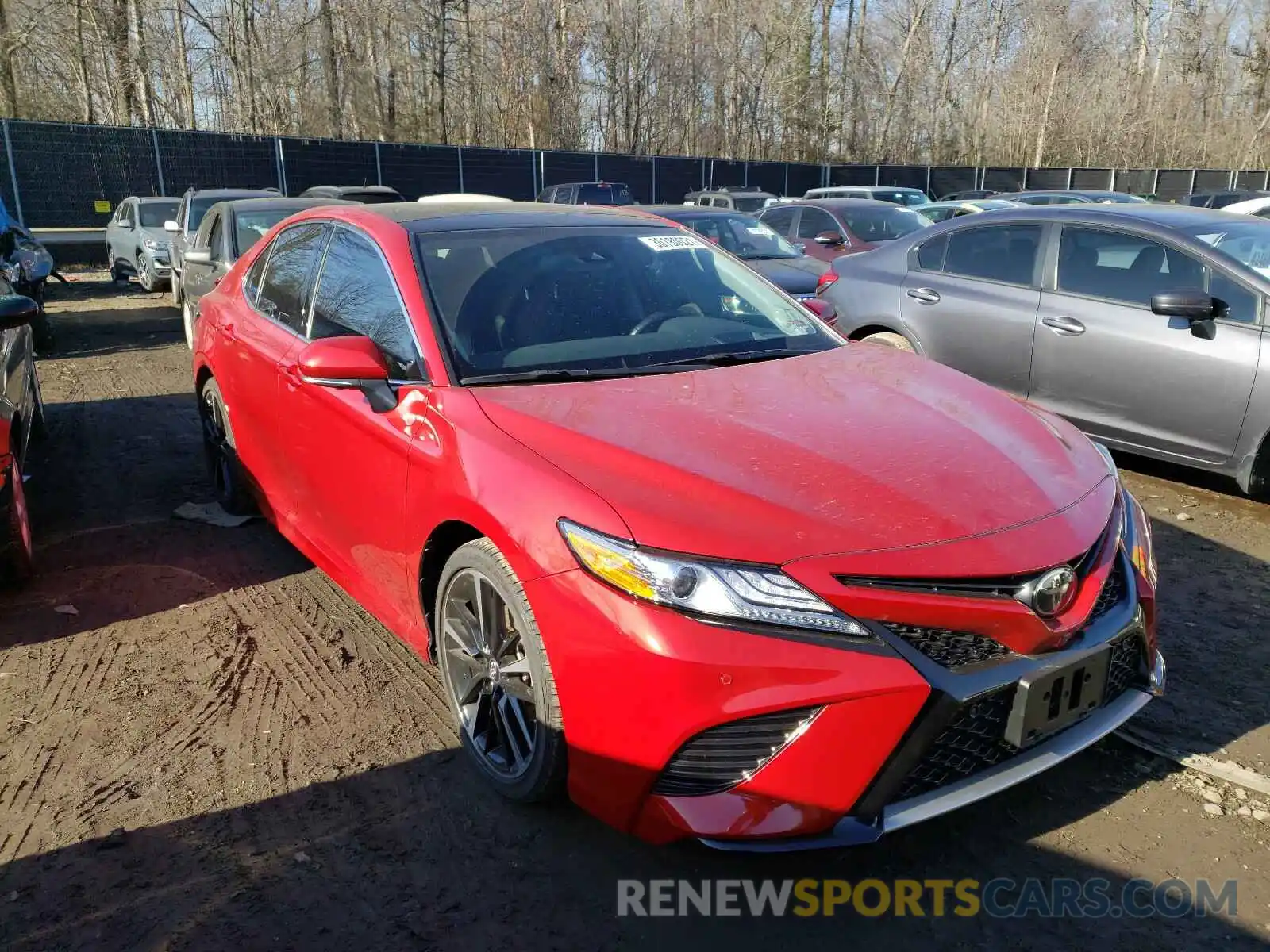 1 Photograph of a damaged car 4T1B61HK4KU287224 TOYOTA CAMRY 2019