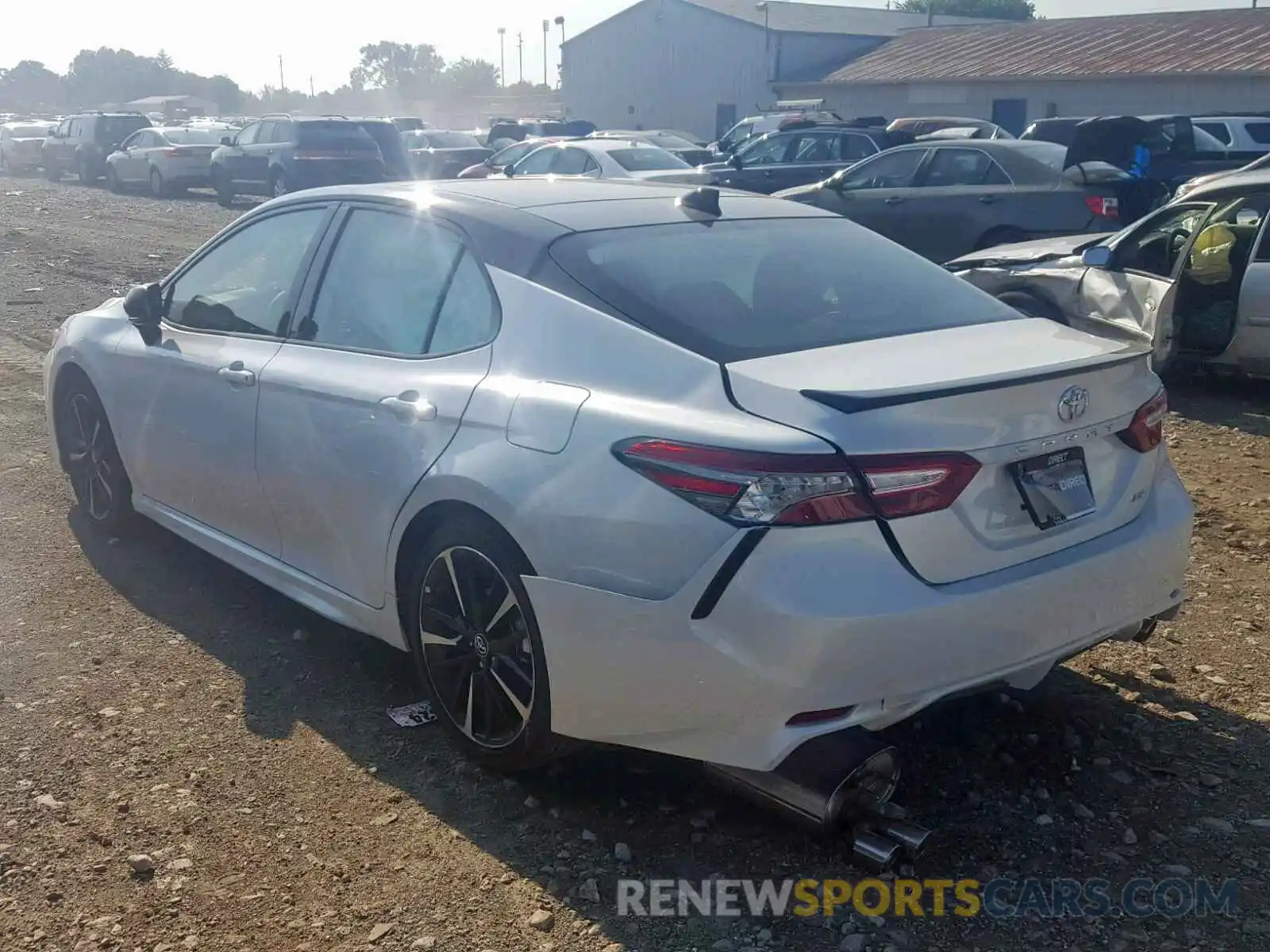 3 Photograph of a damaged car 4T1B61HK4KU290785 TOYOTA CAMRY 2019