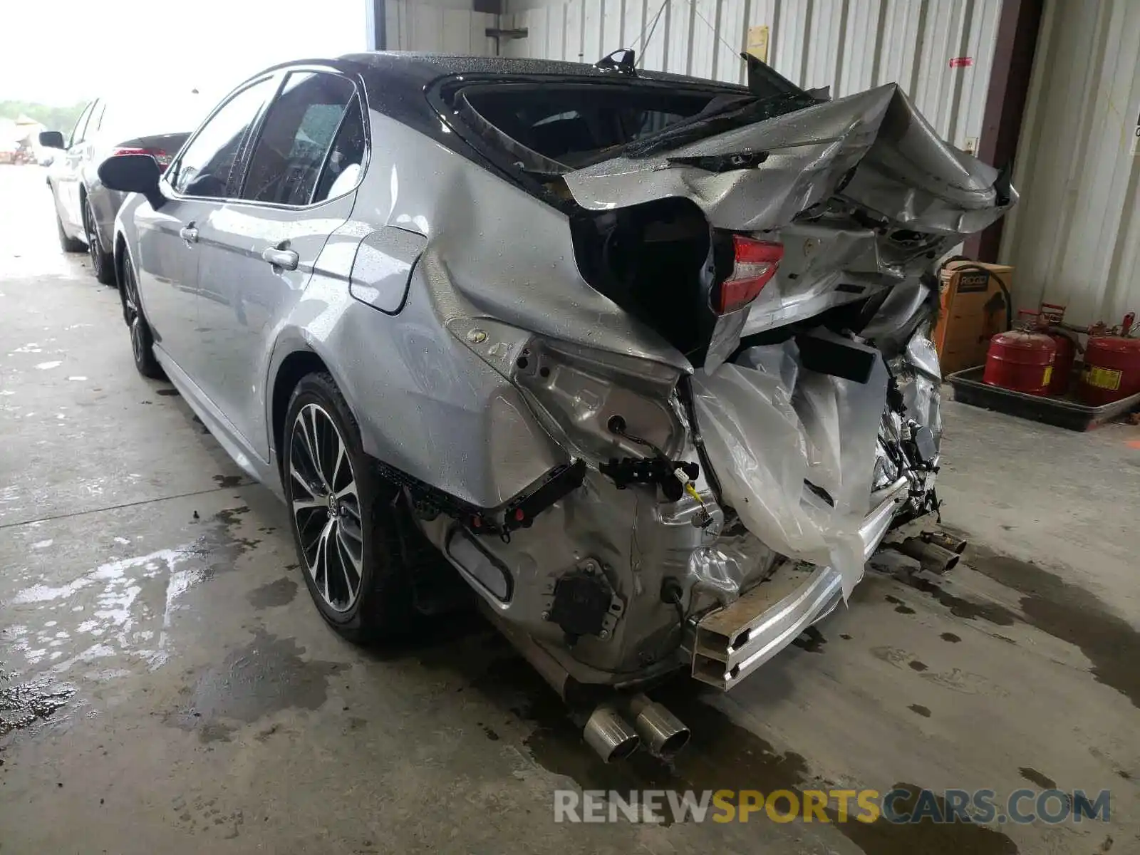 3 Photograph of a damaged car 4T1B61HK4KU293847 TOYOTA CAMRY 2019