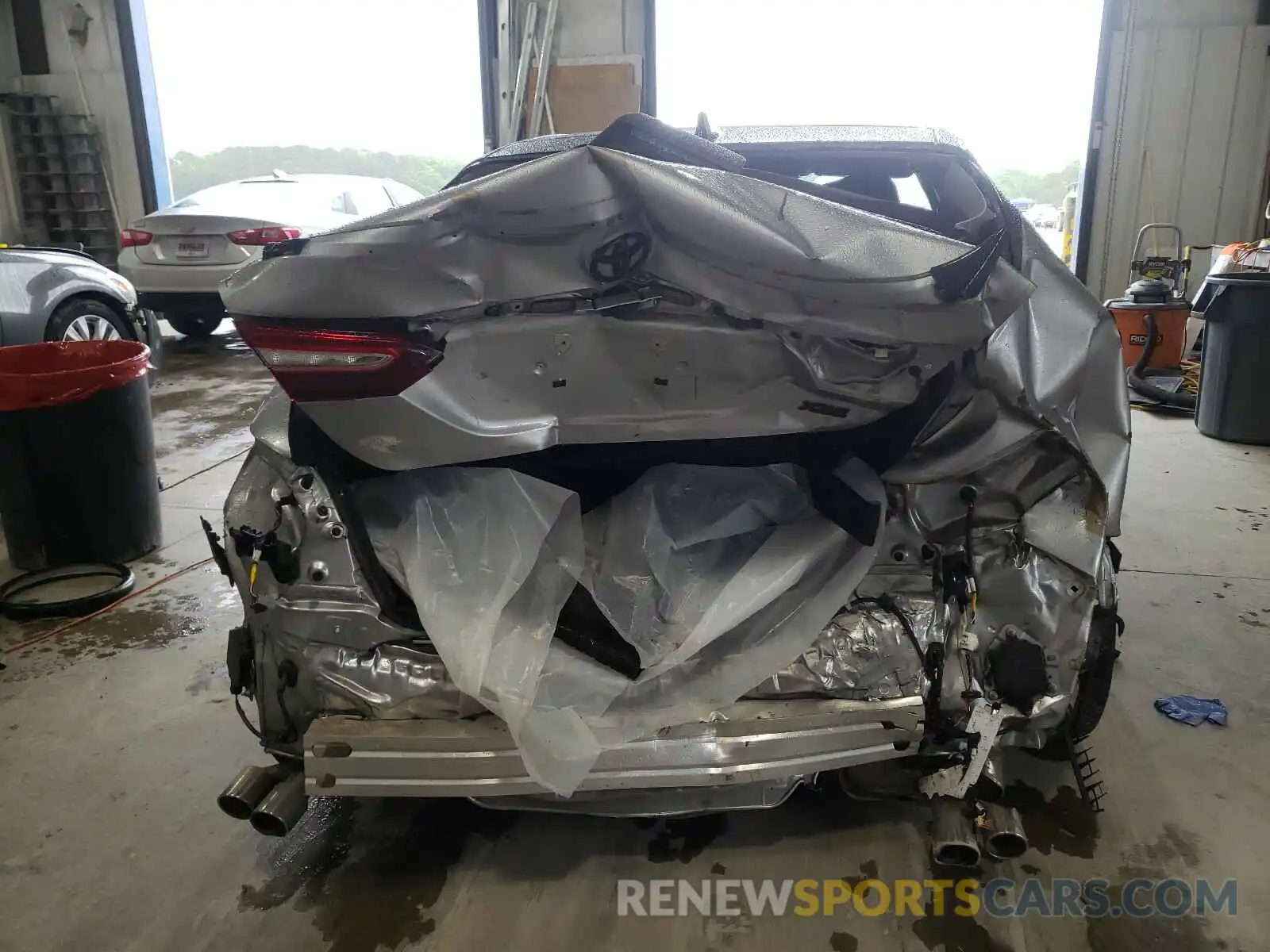 9 Photograph of a damaged car 4T1B61HK4KU293847 TOYOTA CAMRY 2019