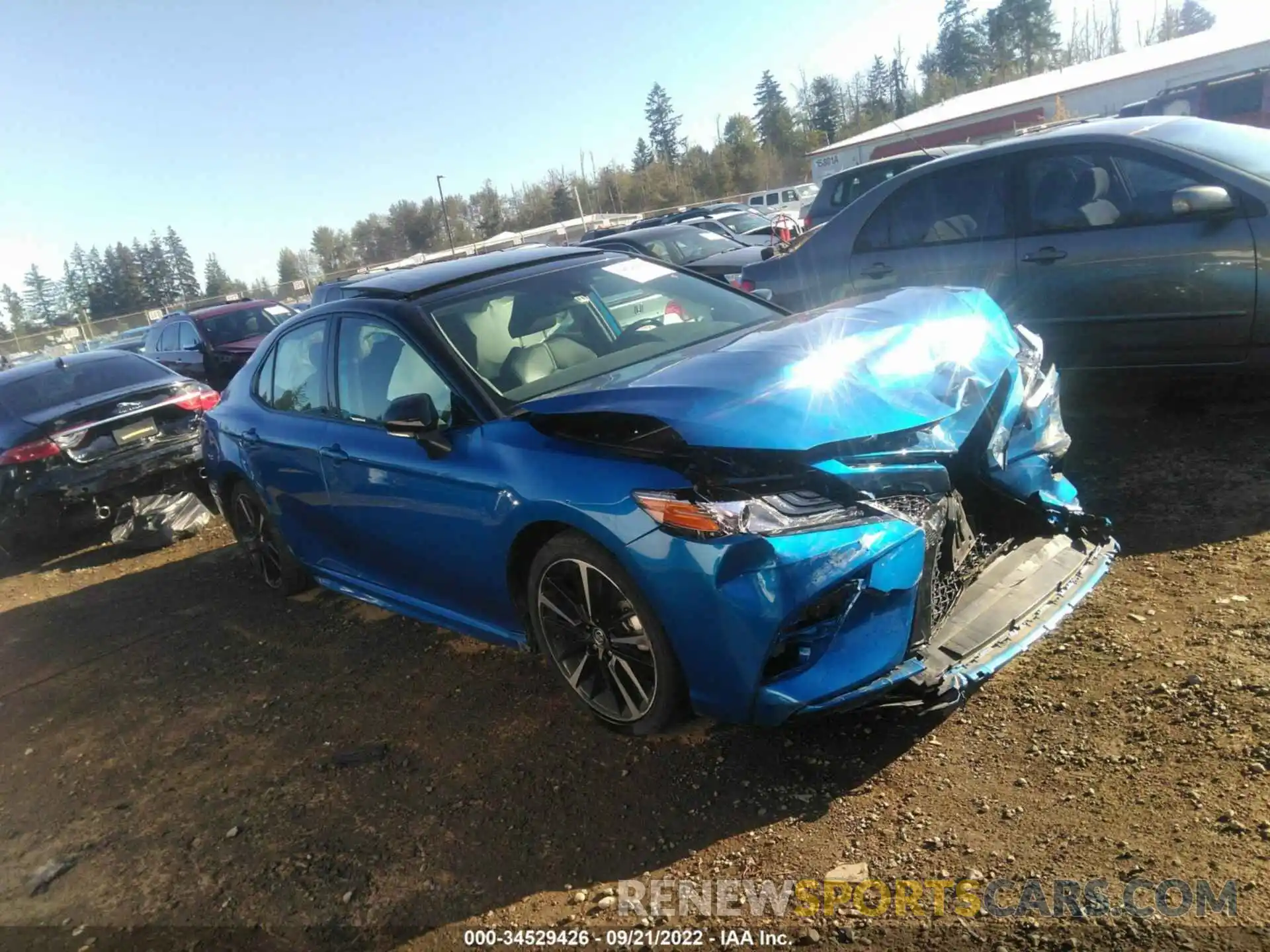 1 Photograph of a damaged car 4T1B61HK4KU297123 TOYOTA CAMRY 2019