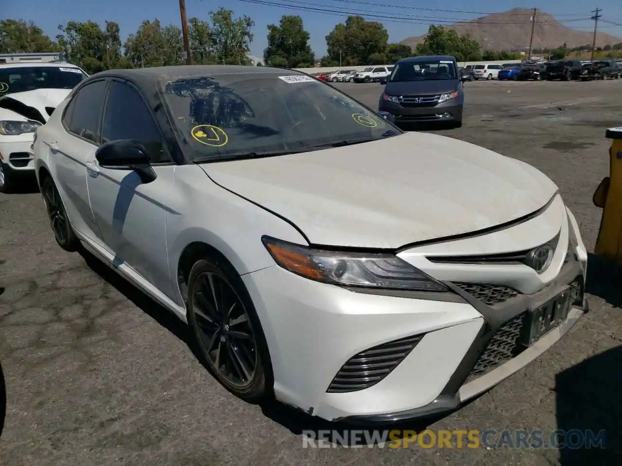 1 Photograph of a damaged car 4T1B61HK4KU298045 TOYOTA CAMRY 2019