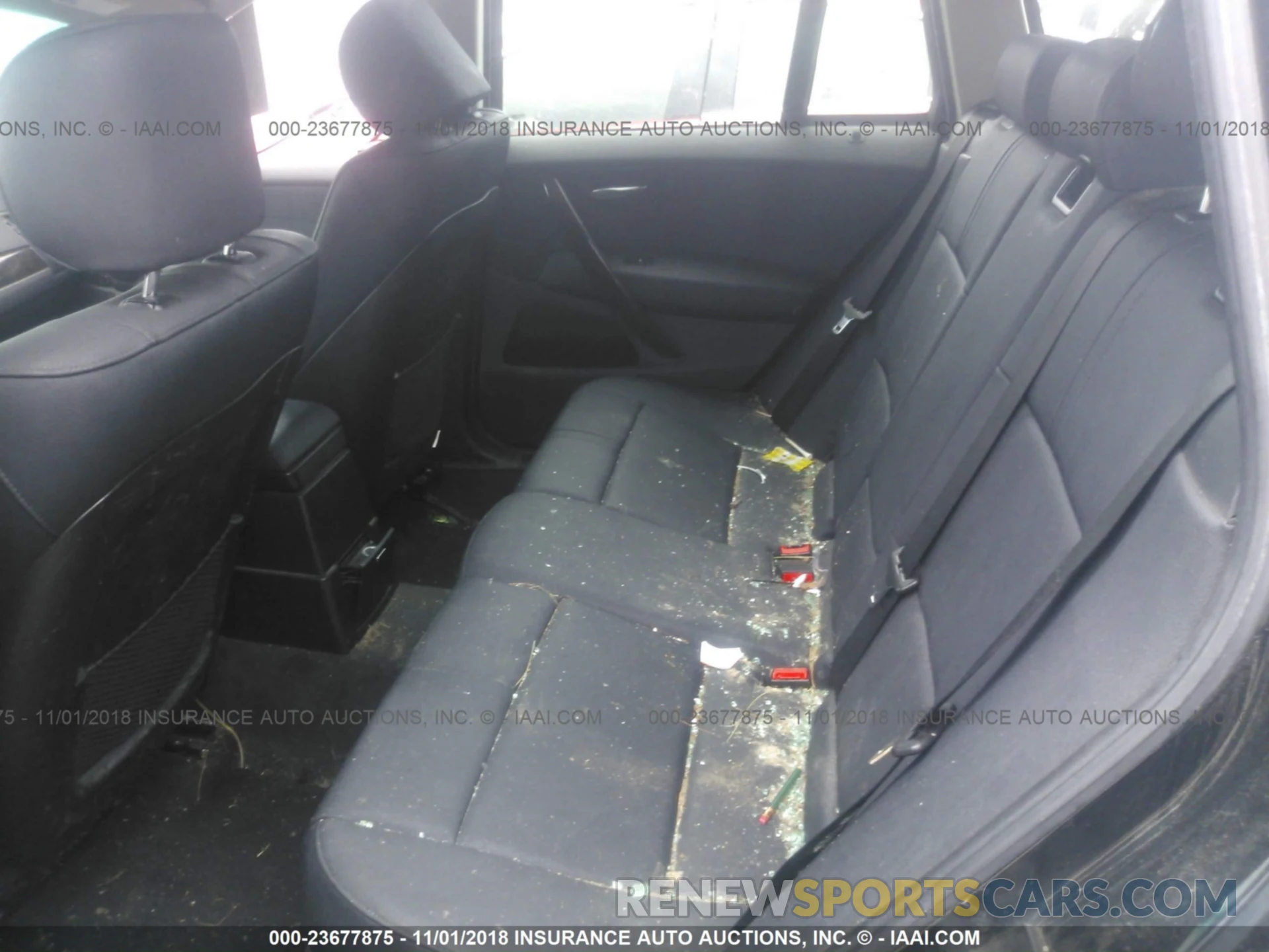 8 Photograph of a damaged car 4T1B61HK4KU690250 TOYOTA CAMRY 2019