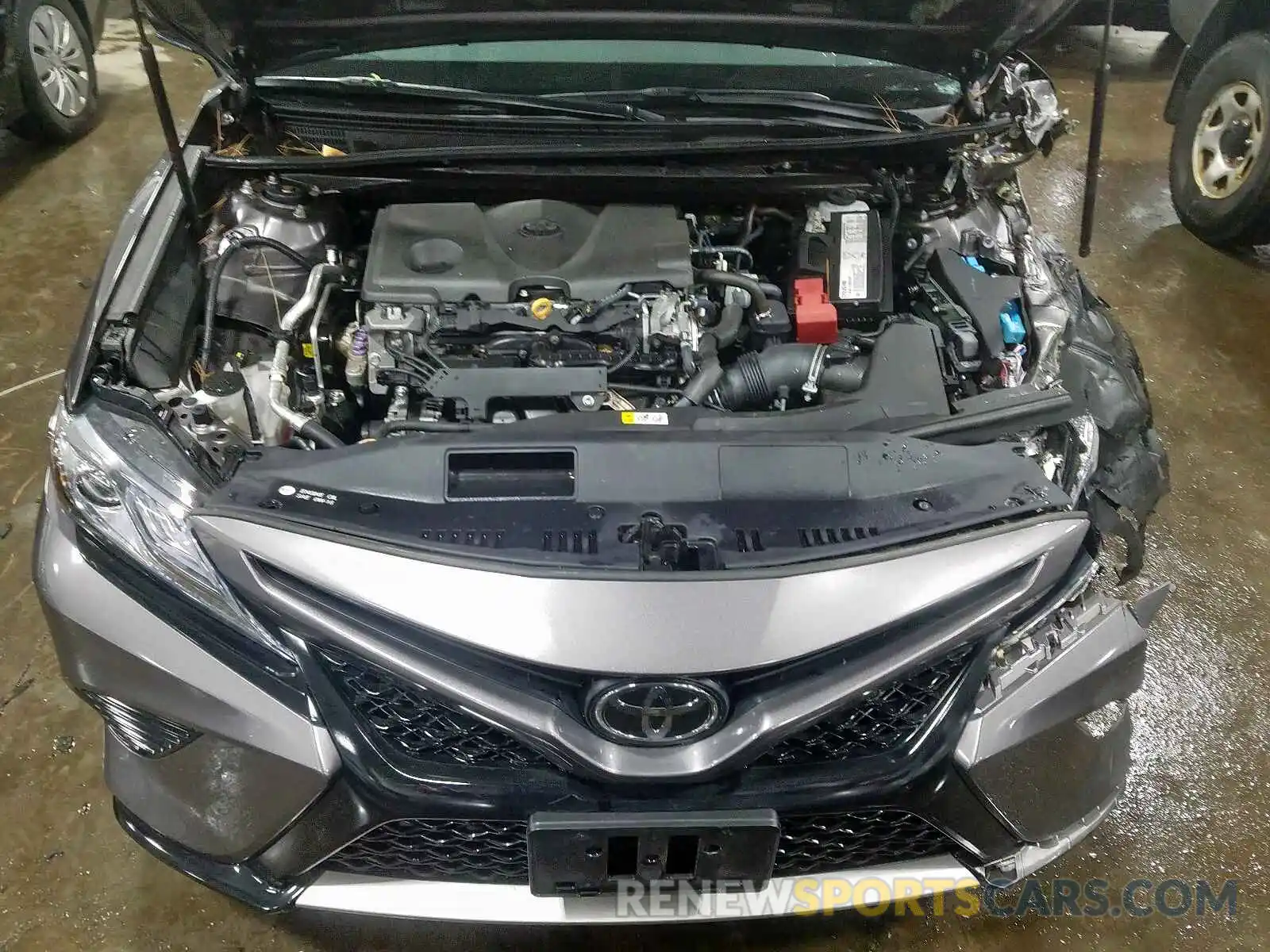 7 Photograph of a damaged car 4T1B61HK4KU696498 TOYOTA CAMRY 2019