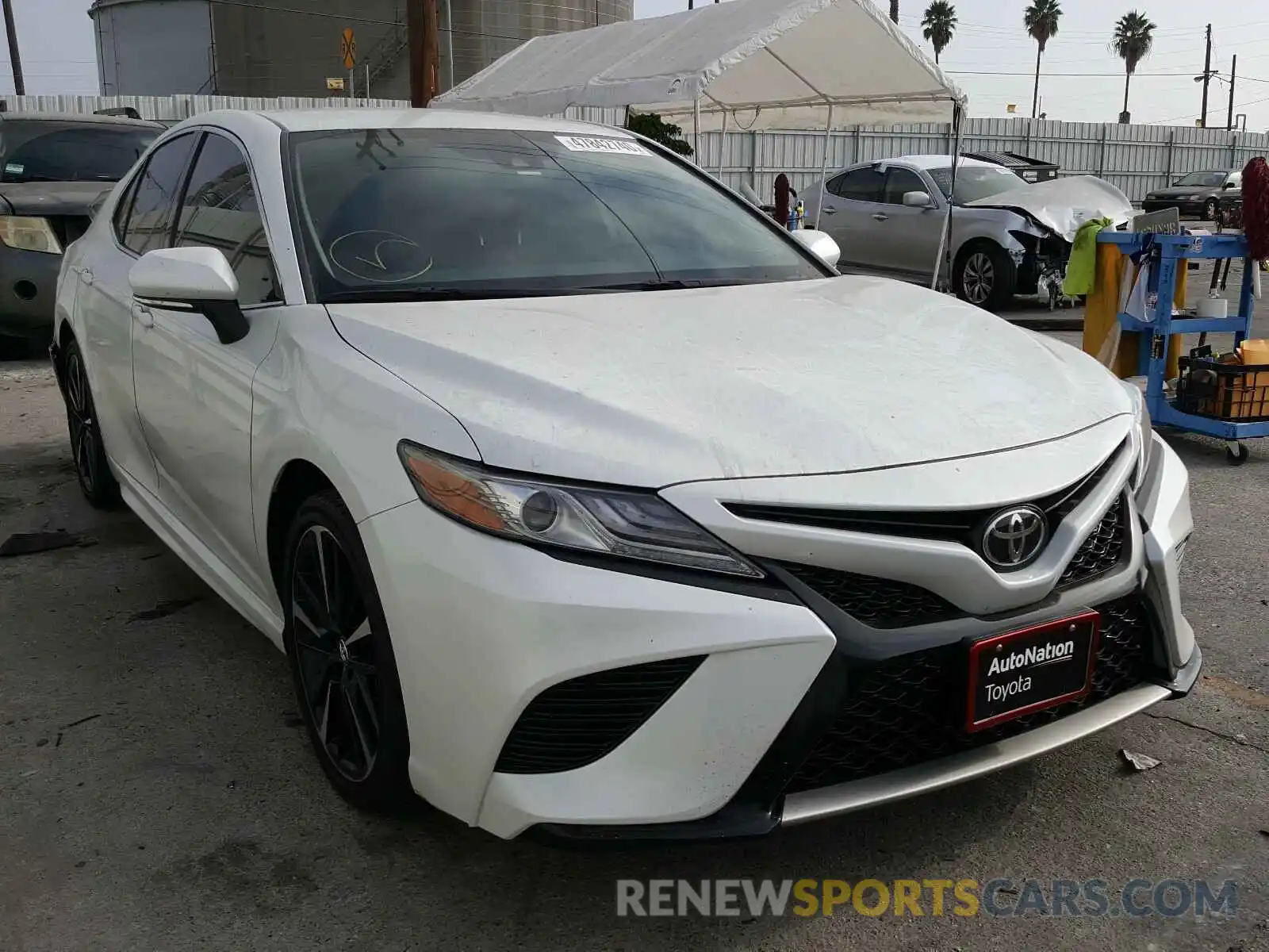 1 Photograph of a damaged car 4T1B61HK4KU704258 TOYOTA CAMRY 2019