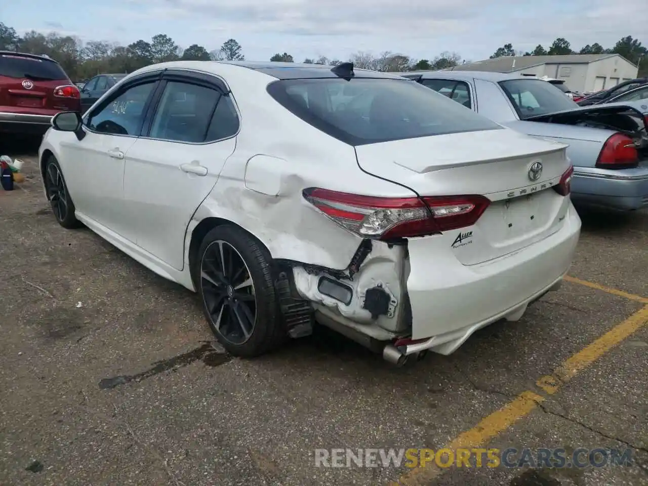 3 Photograph of a damaged car 4T1B61HK4KU746414 TOYOTA CAMRY 2019