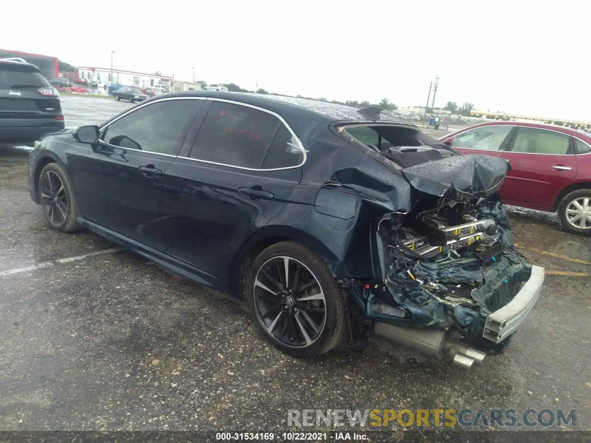 3 Photograph of a damaged car 4T1B61HK4KU752035 TOYOTA CAMRY 2019