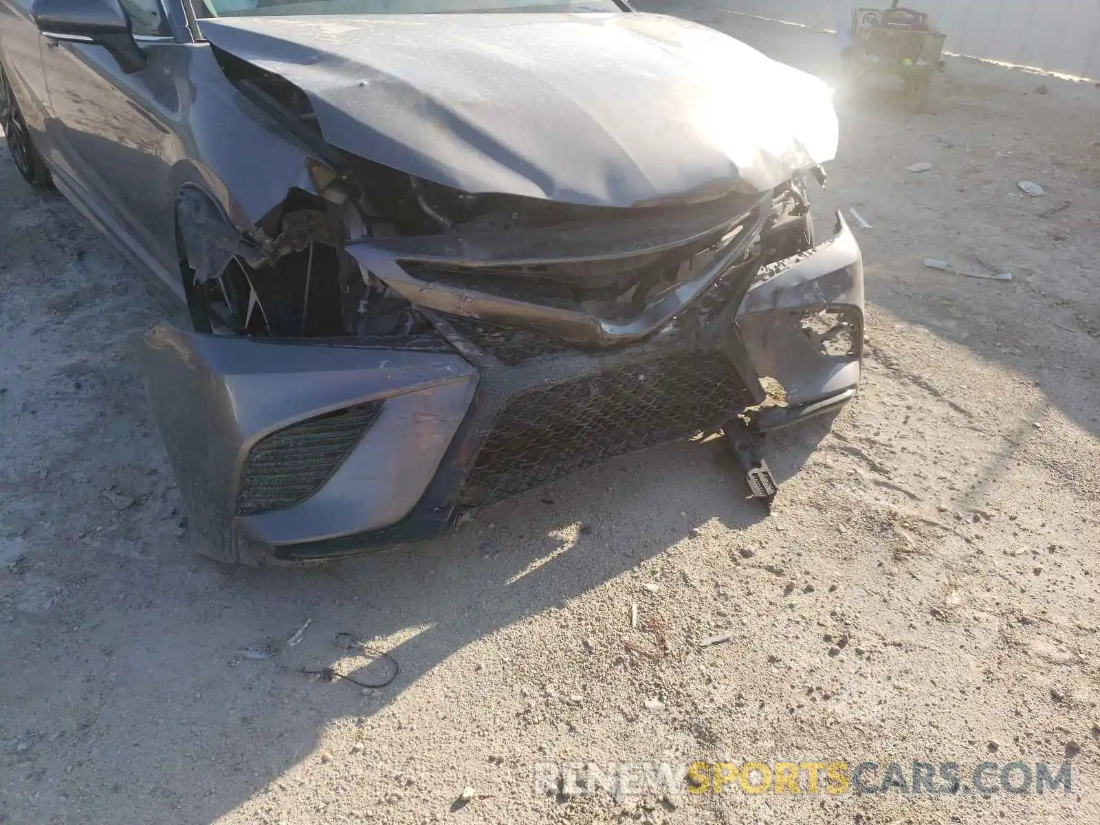 9 Photograph of a damaged car 4T1B61HK4KU764556 TOYOTA CAMRY 2019