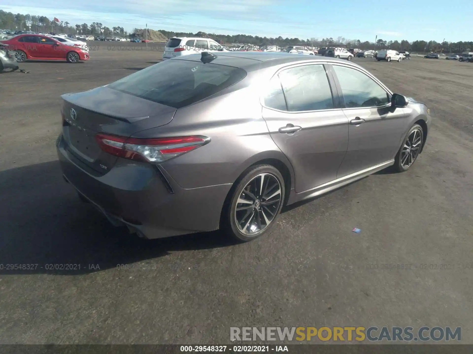 4 Photograph of a damaged car 4T1B61HK4KU774908 TOYOTA CAMRY 2019