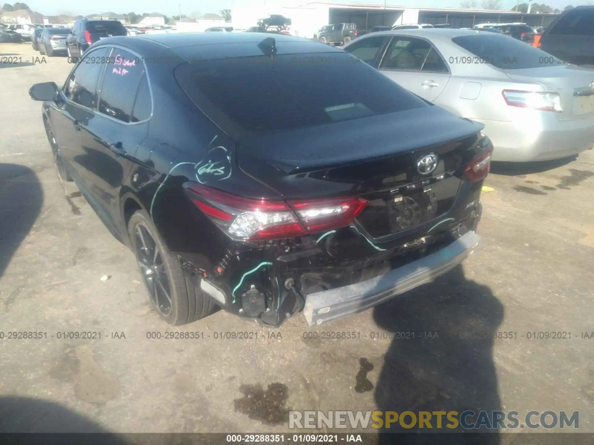 3 Photograph of a damaged car 4T1B61HK4KU783611 TOYOTA CAMRY 2019