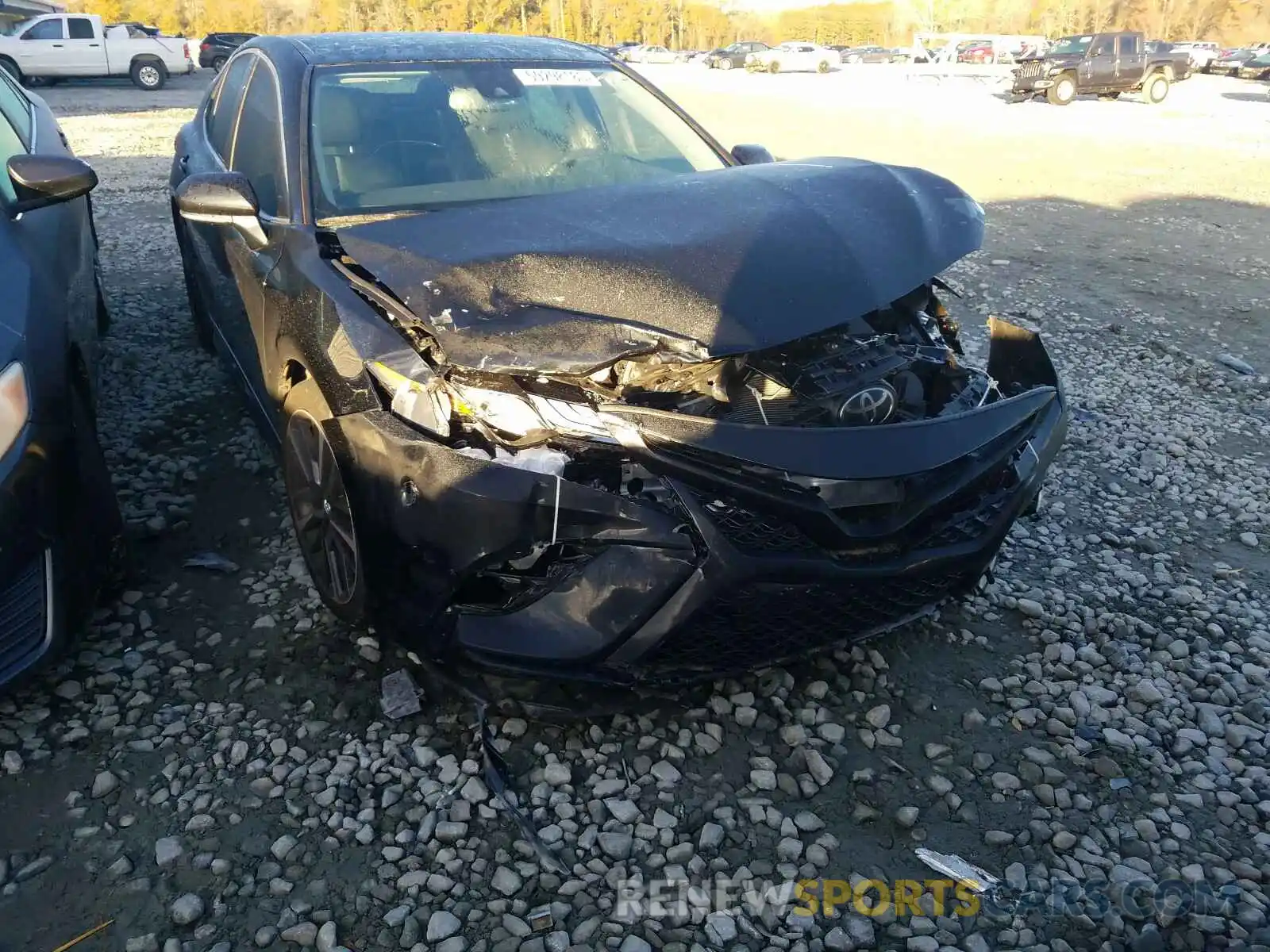 9 Photograph of a damaged car 4T1B61HK4KU785360 TOYOTA CAMRY 2019