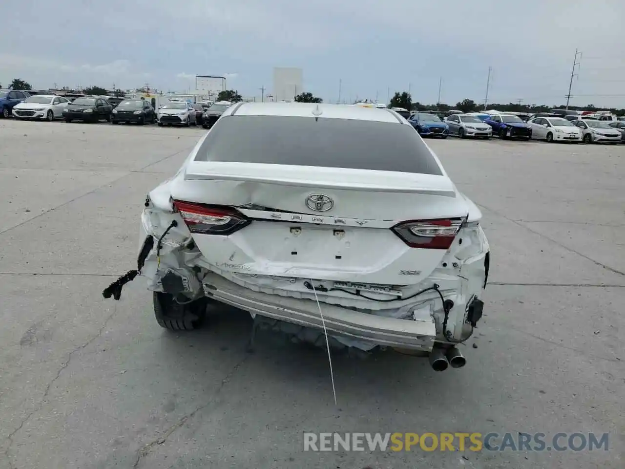 9 Photograph of a damaged car 4T1B61HK4KU787612 TOYOTA CAMRY 2019