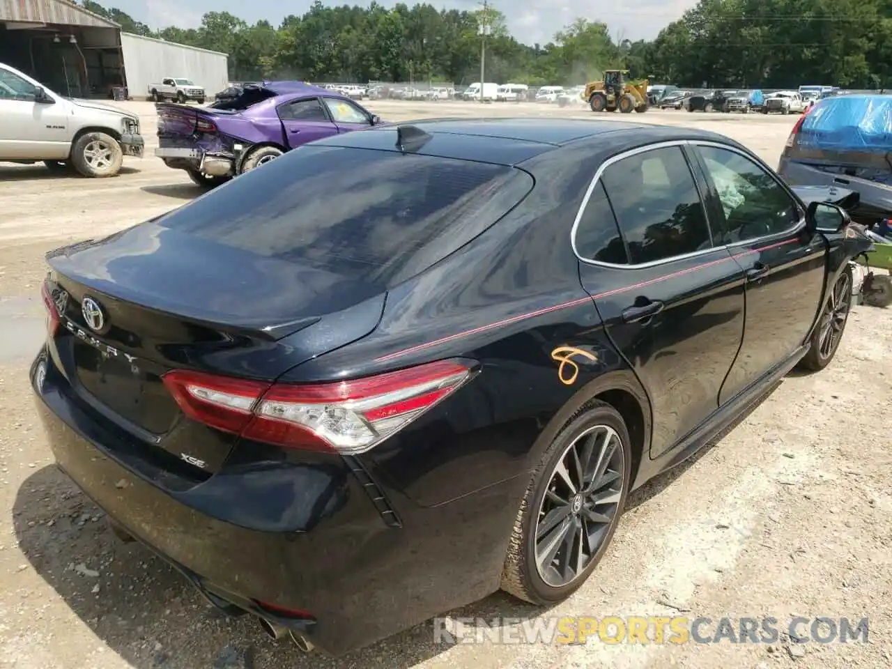 4 Photograph of a damaged car 4T1B61HK4KU799887 TOYOTA CAMRY 2019