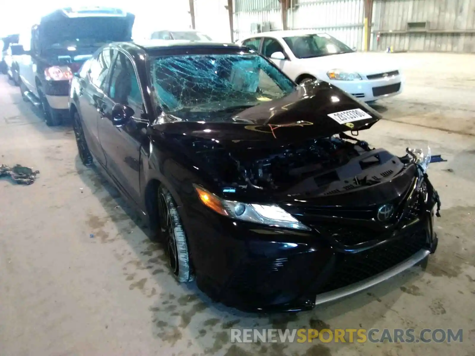 1 Photograph of a damaged car 4T1B61HK4KU800861 TOYOTA CAMRY 2019