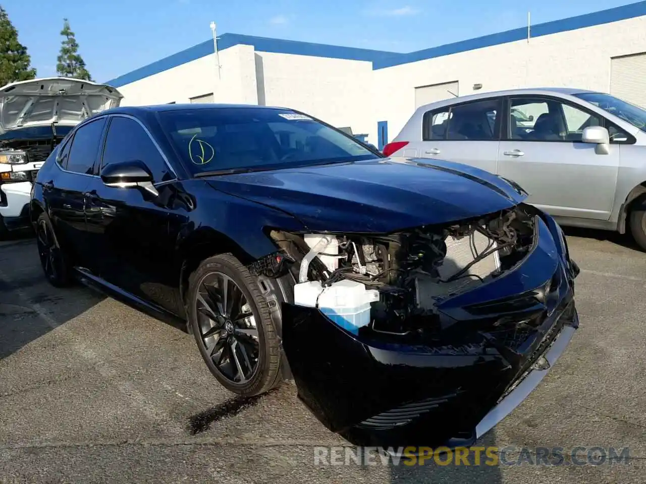 1 Photograph of a damaged car 4T1B61HK4KU836713 TOYOTA CAMRY 2019