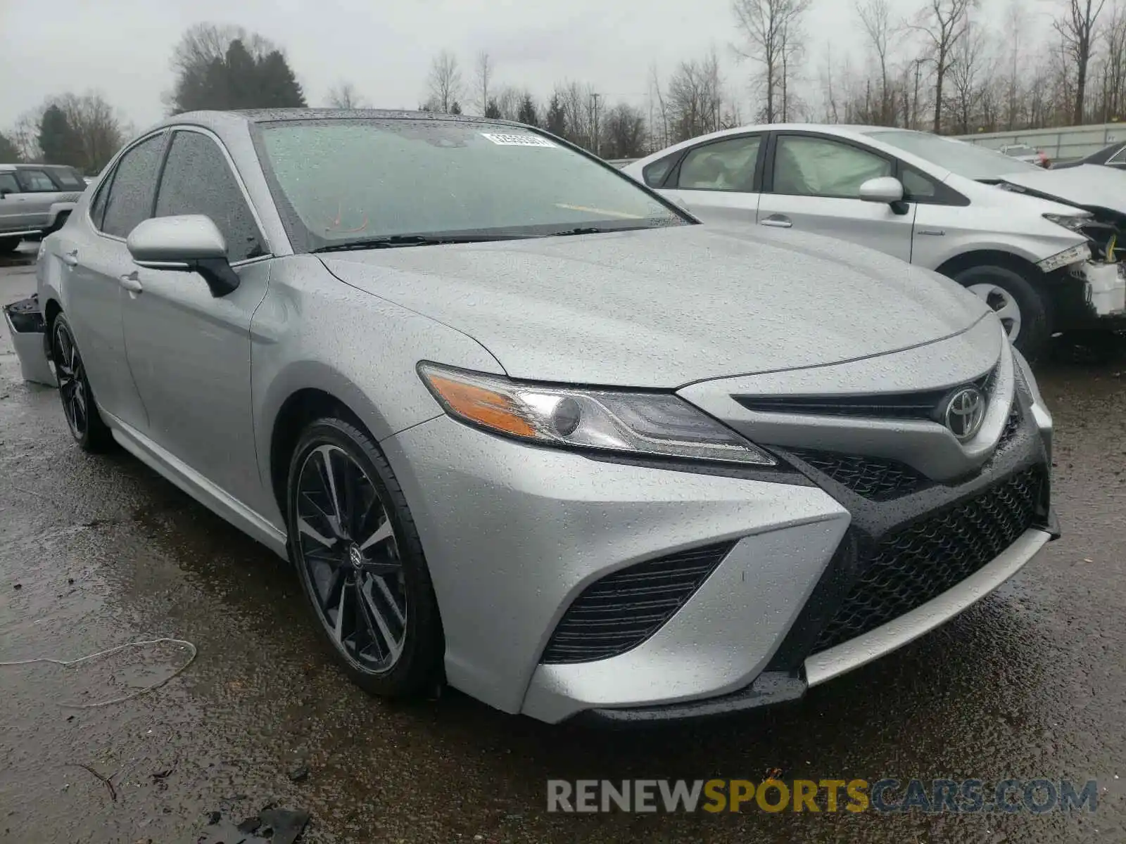 1 Photograph of a damaged car 4T1B61HK4KU837313 TOYOTA CAMRY 2019