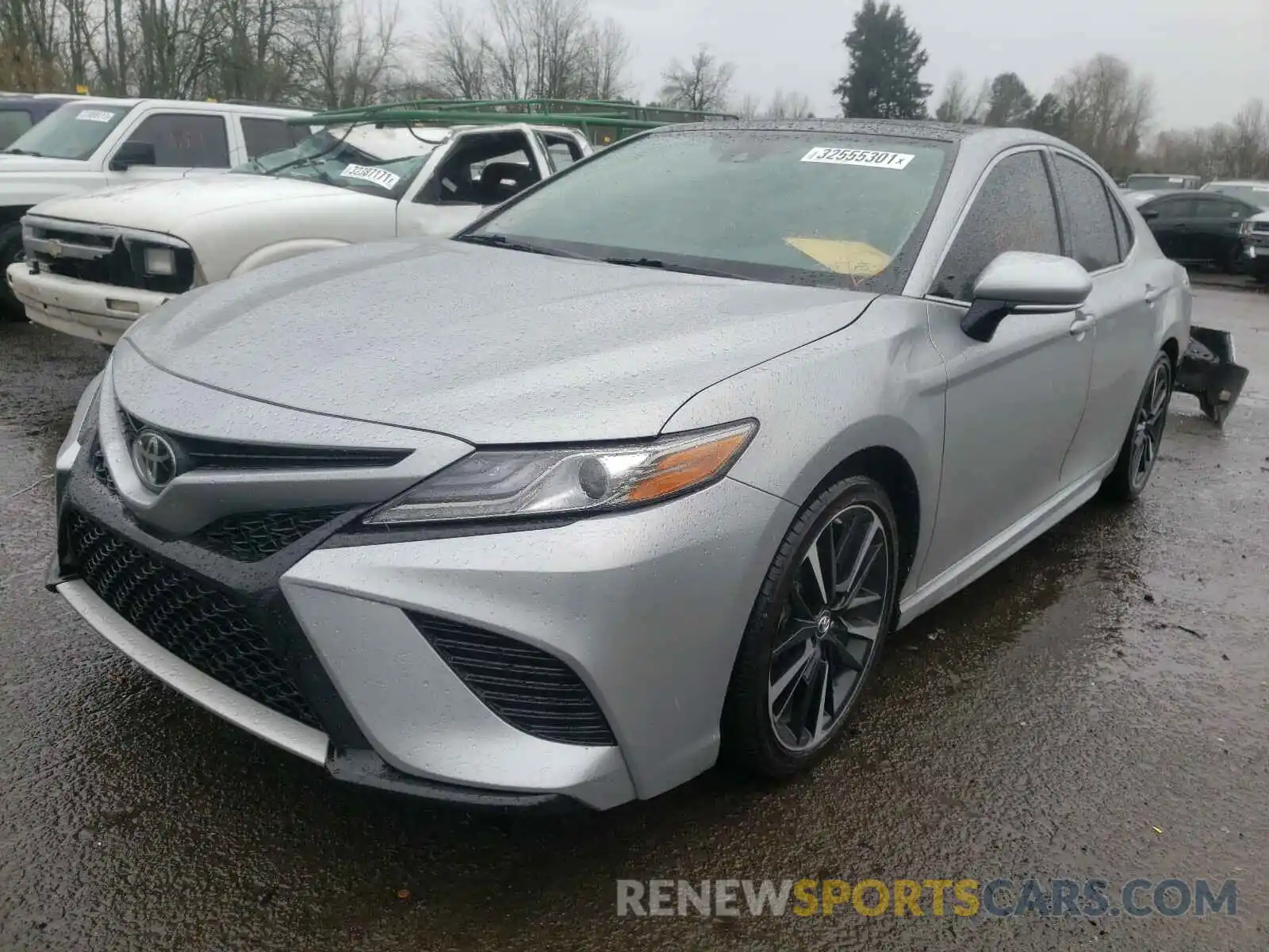 2 Photograph of a damaged car 4T1B61HK4KU837313 TOYOTA CAMRY 2019