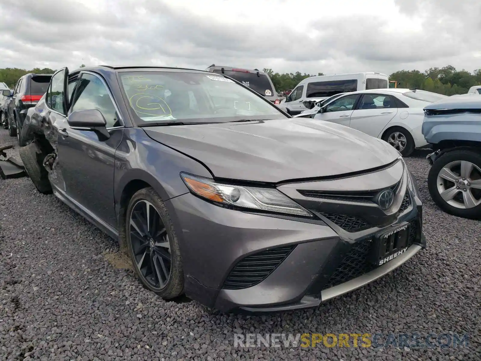 1 Photograph of a damaged car 4T1B61HK4KU839322 TOYOTA CAMRY 2019