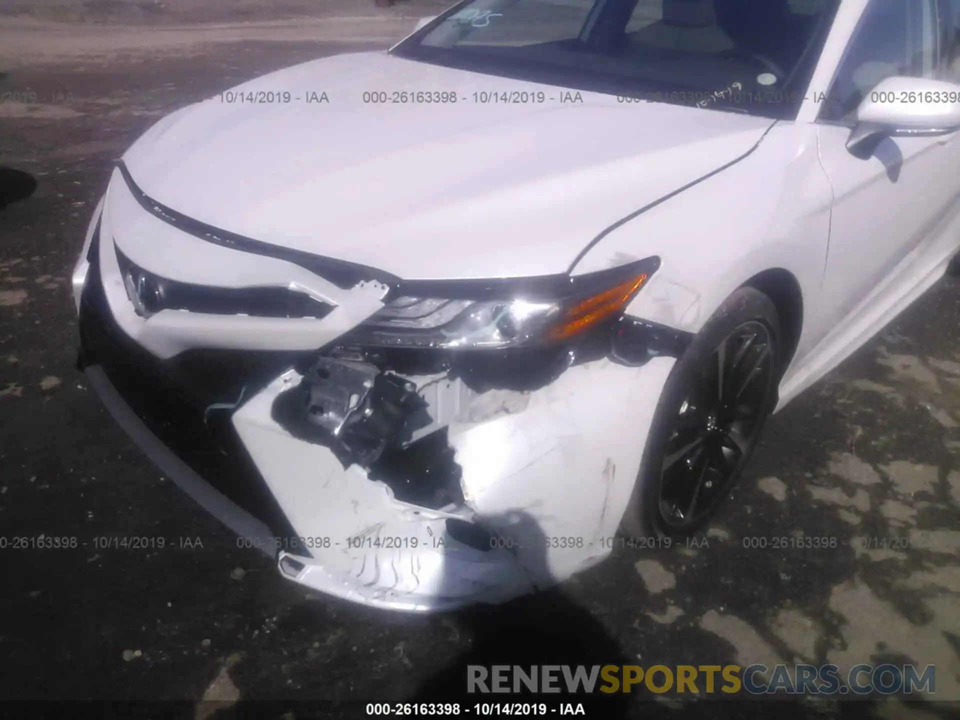 6 Photograph of a damaged car 4T1B61HK4KU840311 TOYOTA CAMRY 2019