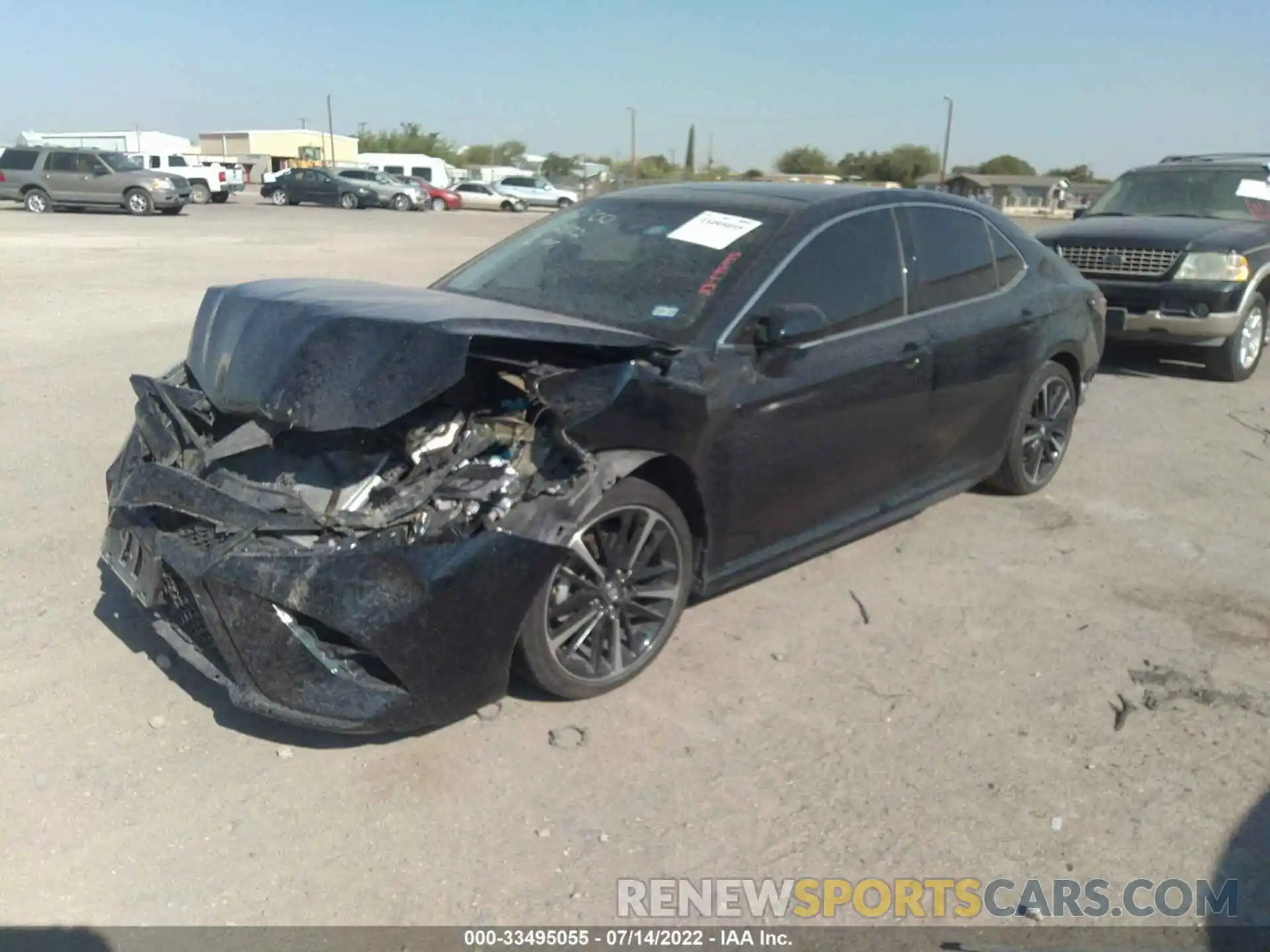 2 Photograph of a damaged car 4T1B61HK4KU852118 TOYOTA CAMRY 2019