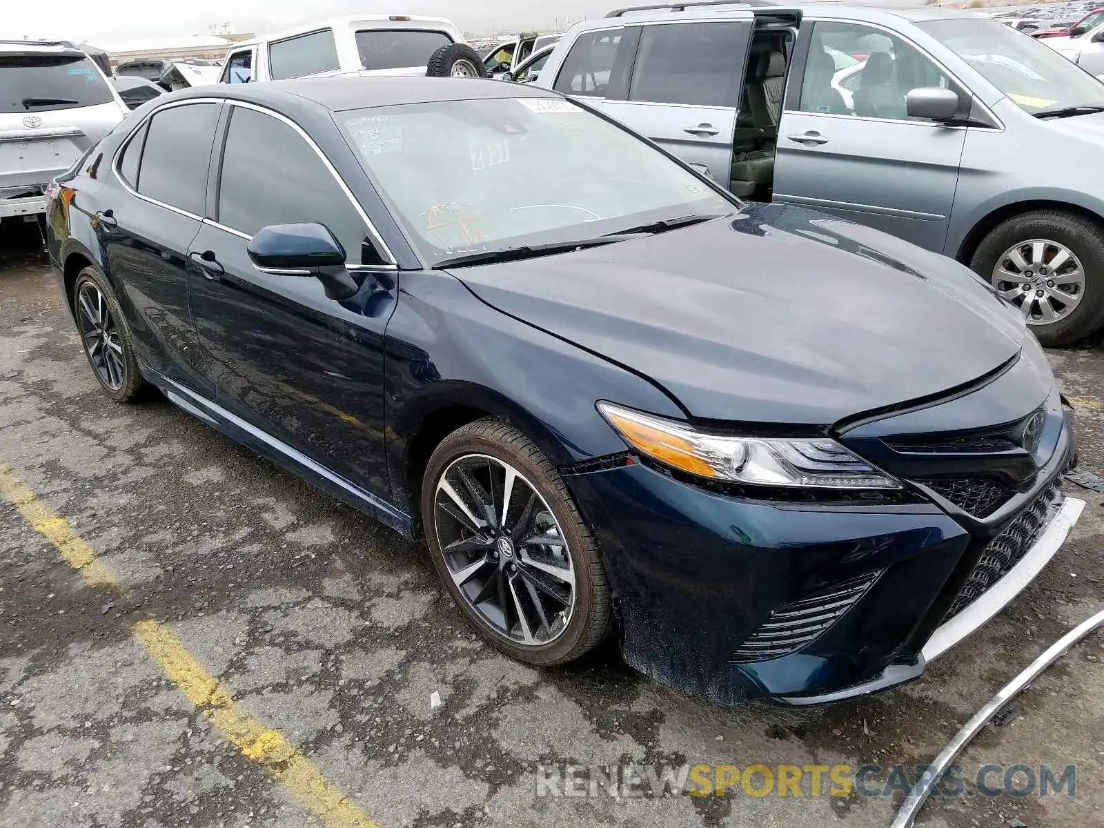 1 Photograph of a damaged car 4T1B61HK4KU854774 TOYOTA CAMRY 2019