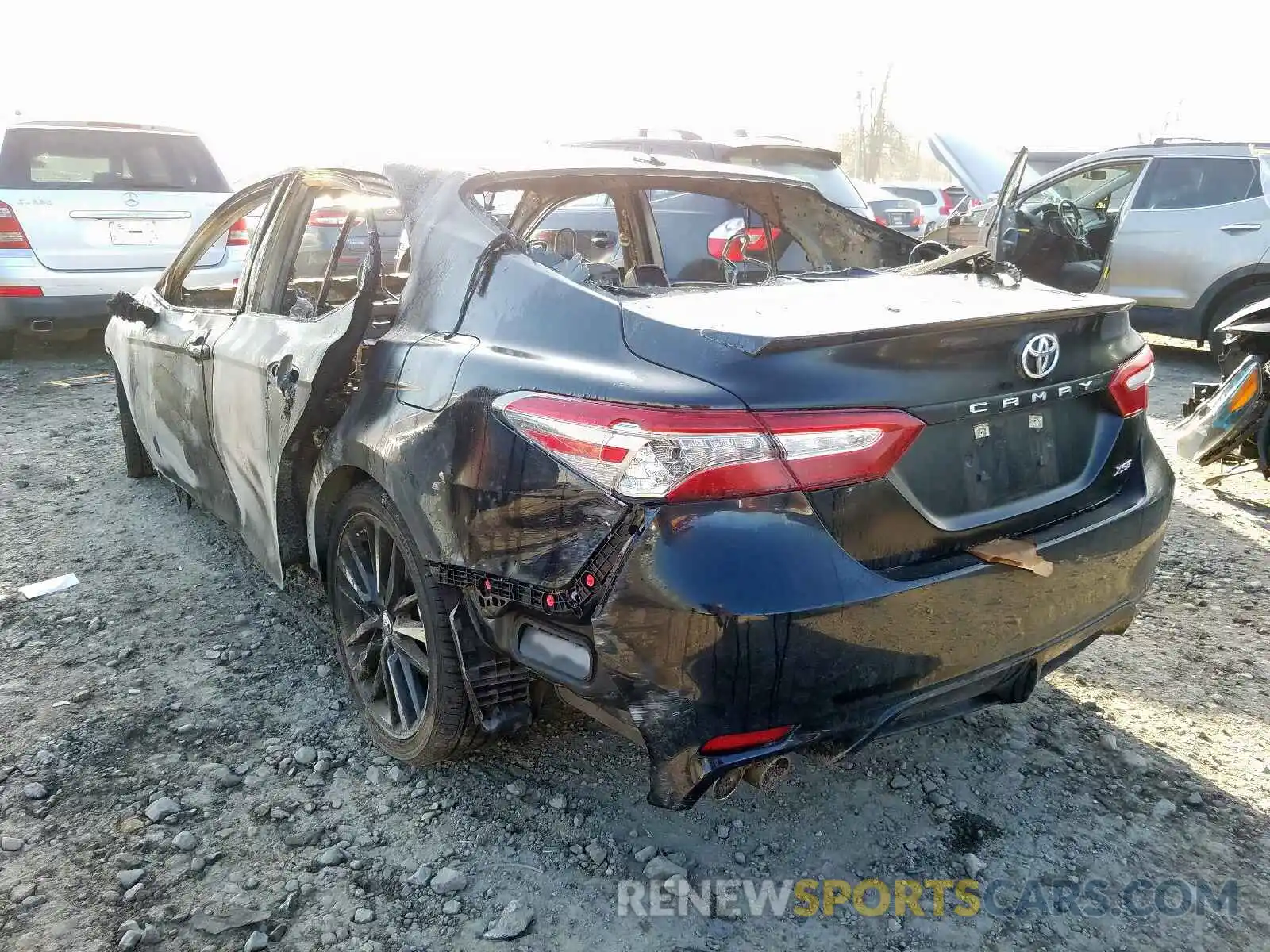 3 Photograph of a damaged car 4T1B61HK5K4793760 TOYOTA CAMRY 2019