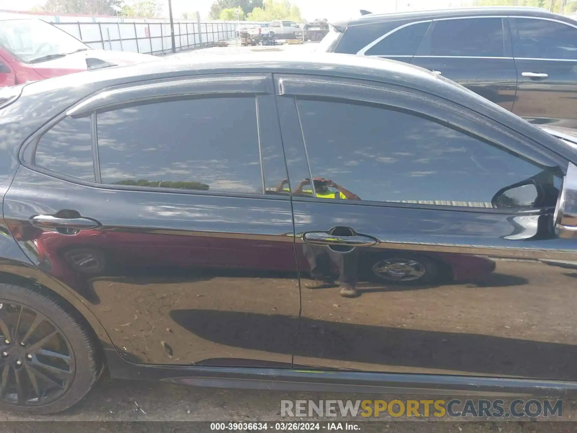 13 Photograph of a damaged car 4T1B61HK5KU165018 TOYOTA CAMRY 2019