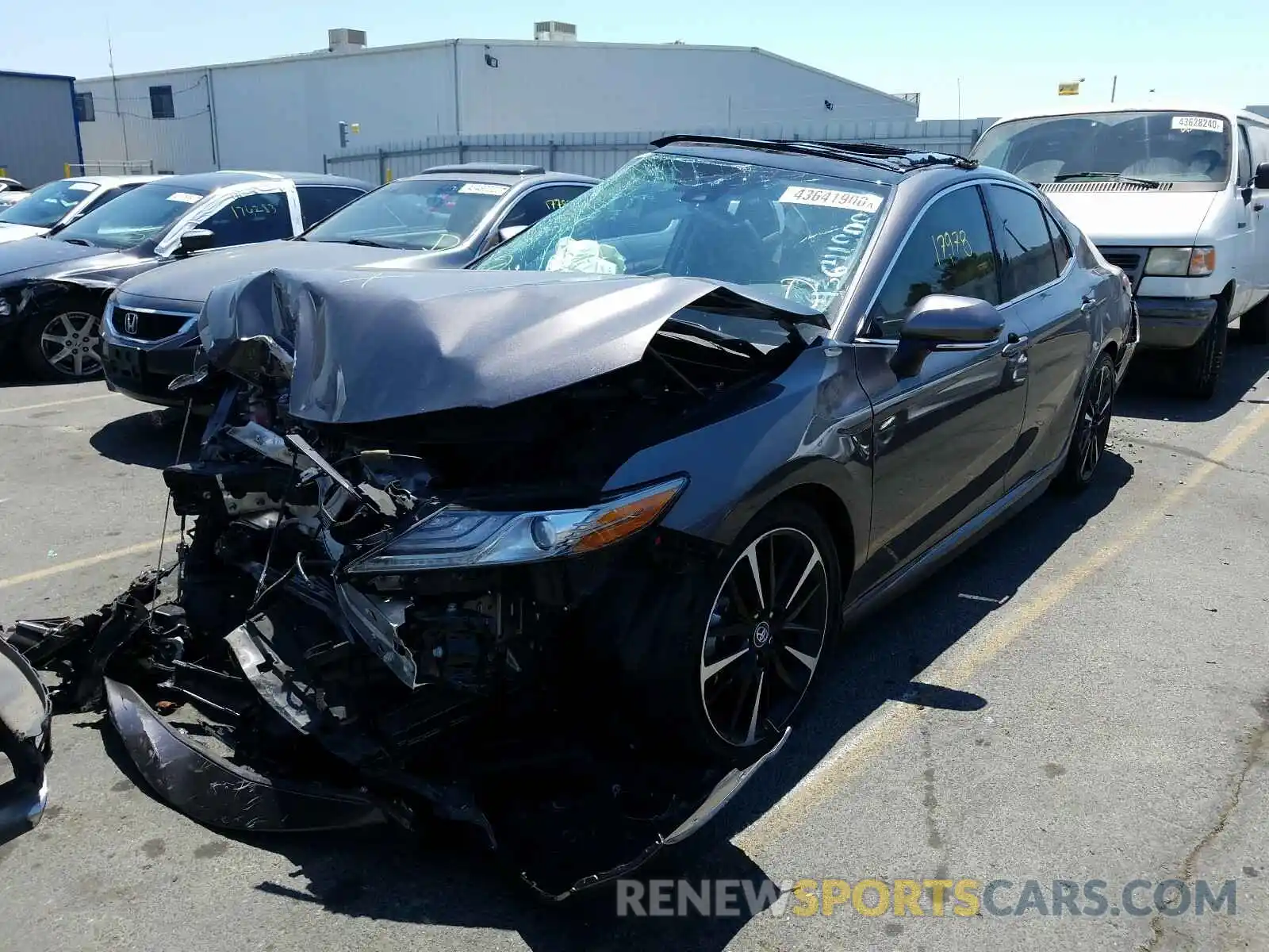 2 Photograph of a damaged car 4T1B61HK5KU168579 TOYOTA CAMRY 2019