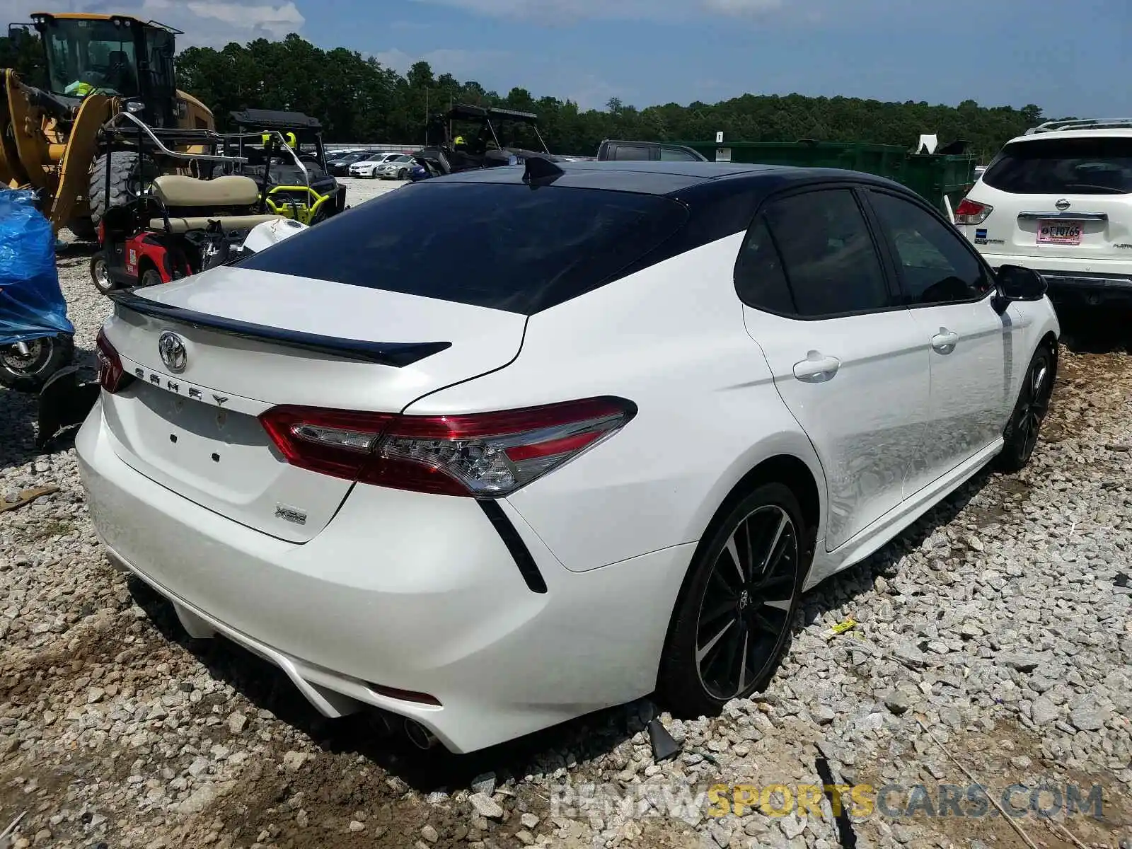 4 Фотография поврежденного автомобиля 4T1B61HK5KU178156 TOYOTA CAMRY 2019