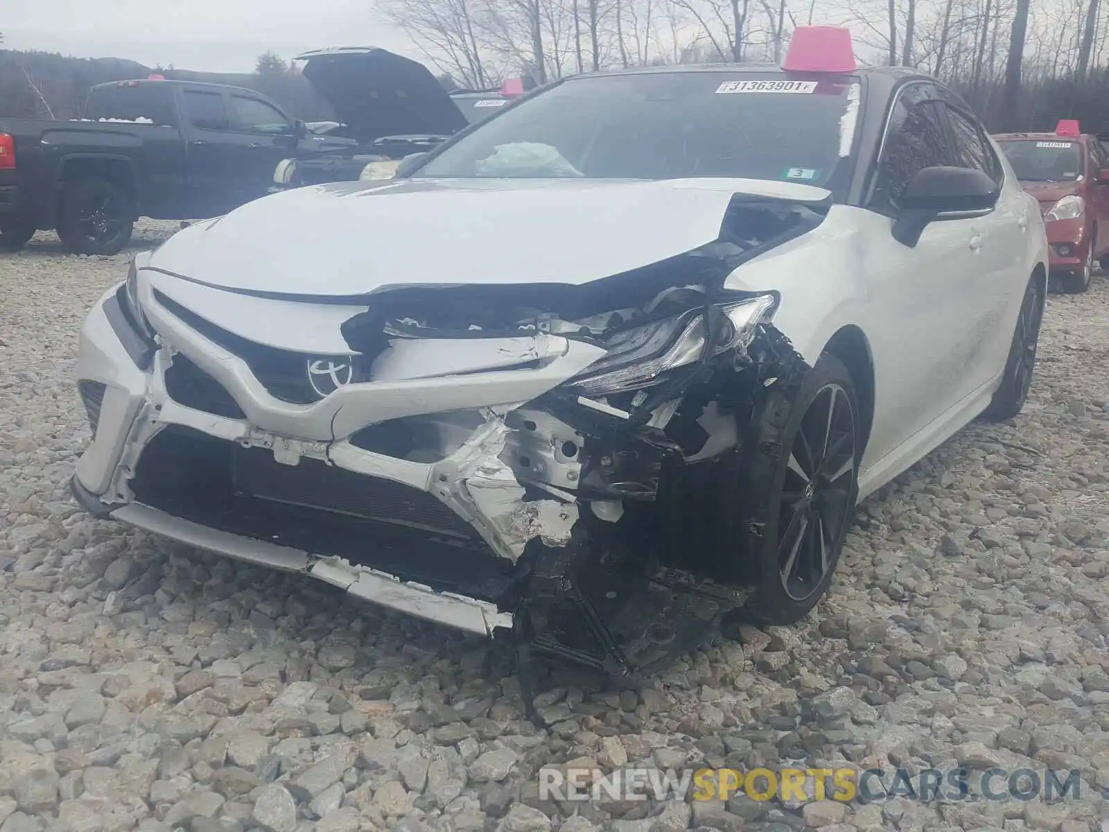 9 Photograph of a damaged car 4T1B61HK5KU183440 TOYOTA CAMRY 2019