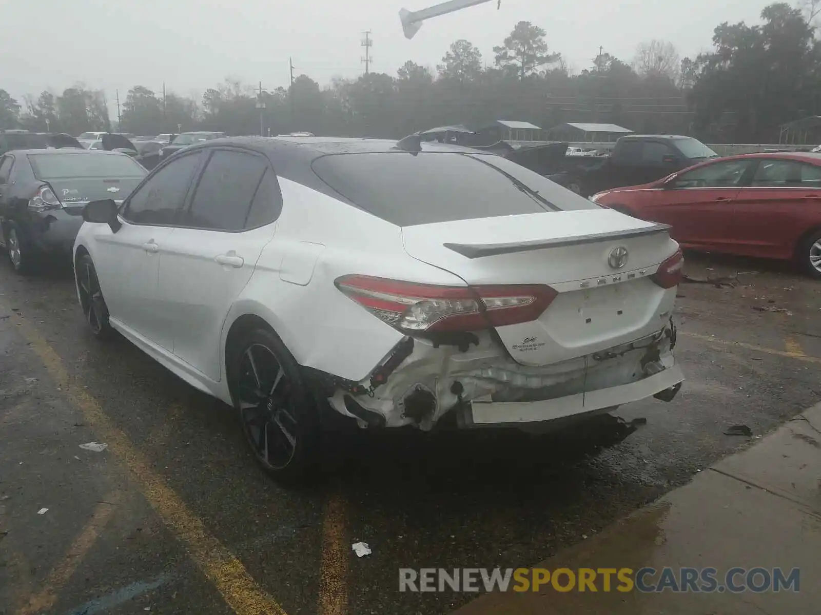 3 Photograph of a damaged car 4T1B61HK5KU187469 TOYOTA CAMRY 2019