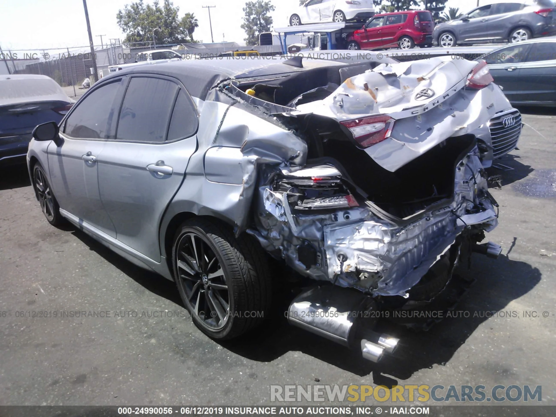 3 Photograph of a damaged car 4T1B61HK5KU188184 TOYOTA CAMRY 2019