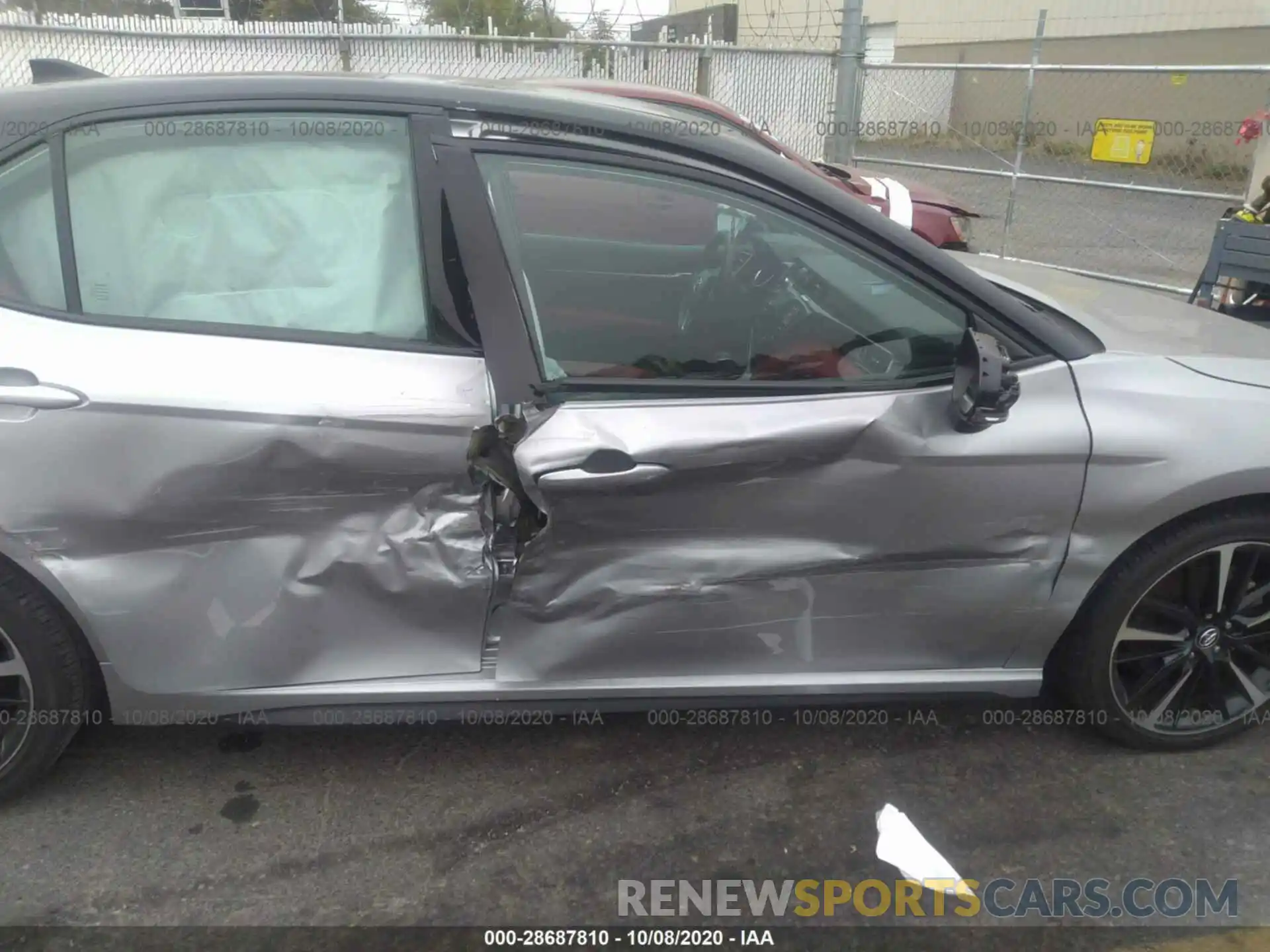 6 Photograph of a damaged car 4T1B61HK5KU194552 TOYOTA CAMRY 2019