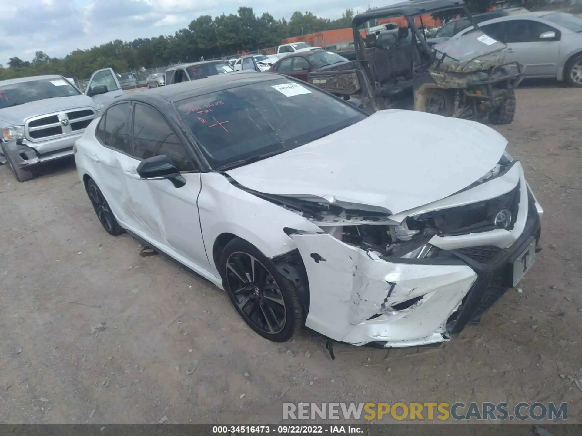 1 Photograph of a damaged car 4T1B61HK5KU214380 TOYOTA CAMRY 2019