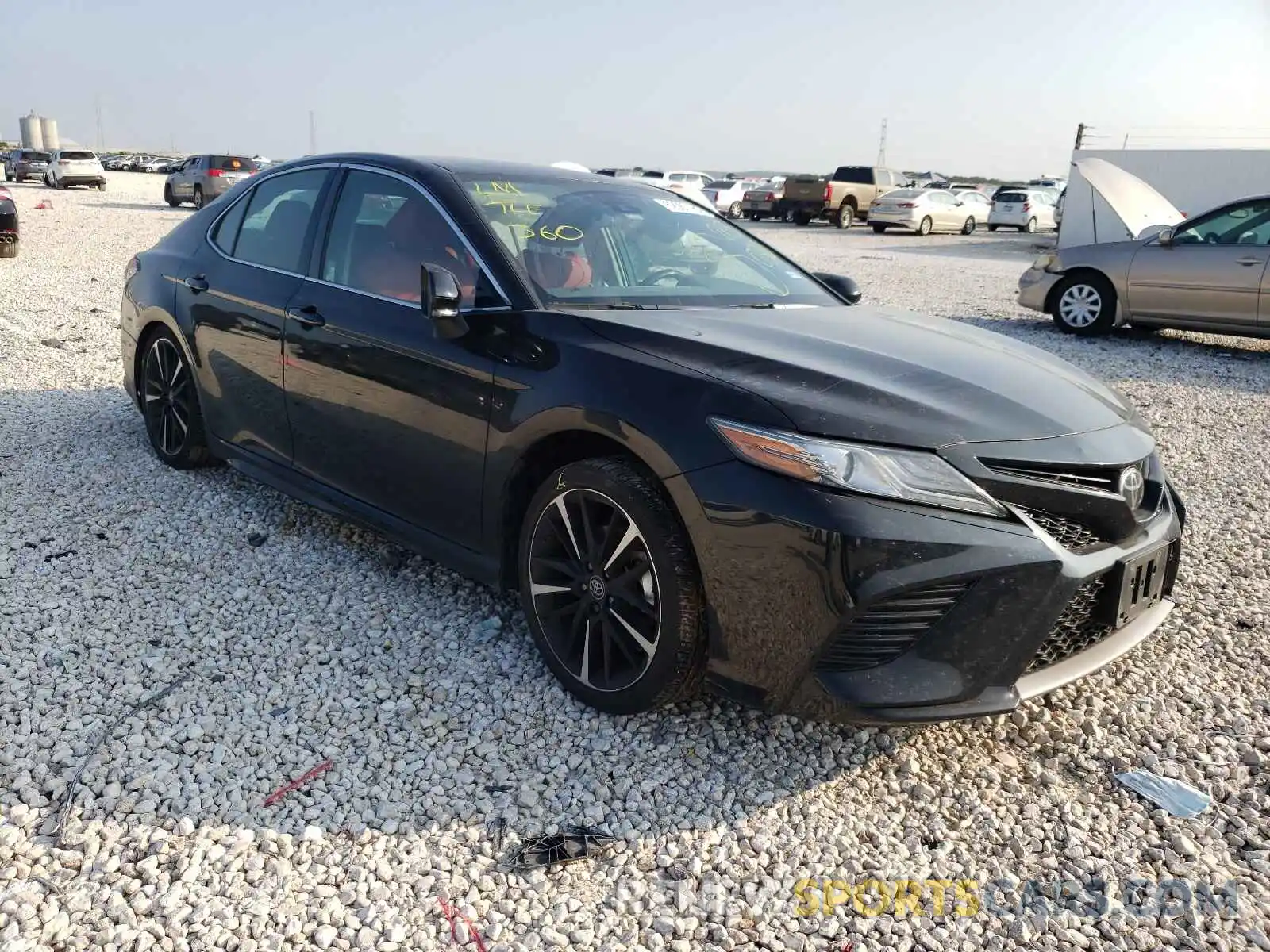 1 Фотография поврежденного автомобиля 4T1B61HK5KU215030 TOYOTA CAMRY 2019