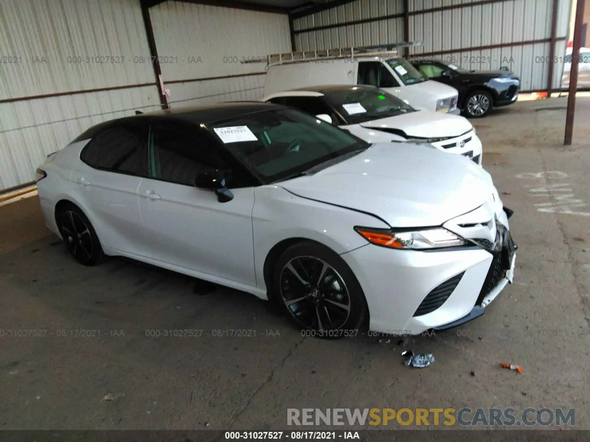 1 Photograph of a damaged car 4T1B61HK5KU217151 TOYOTA CAMRY 2019