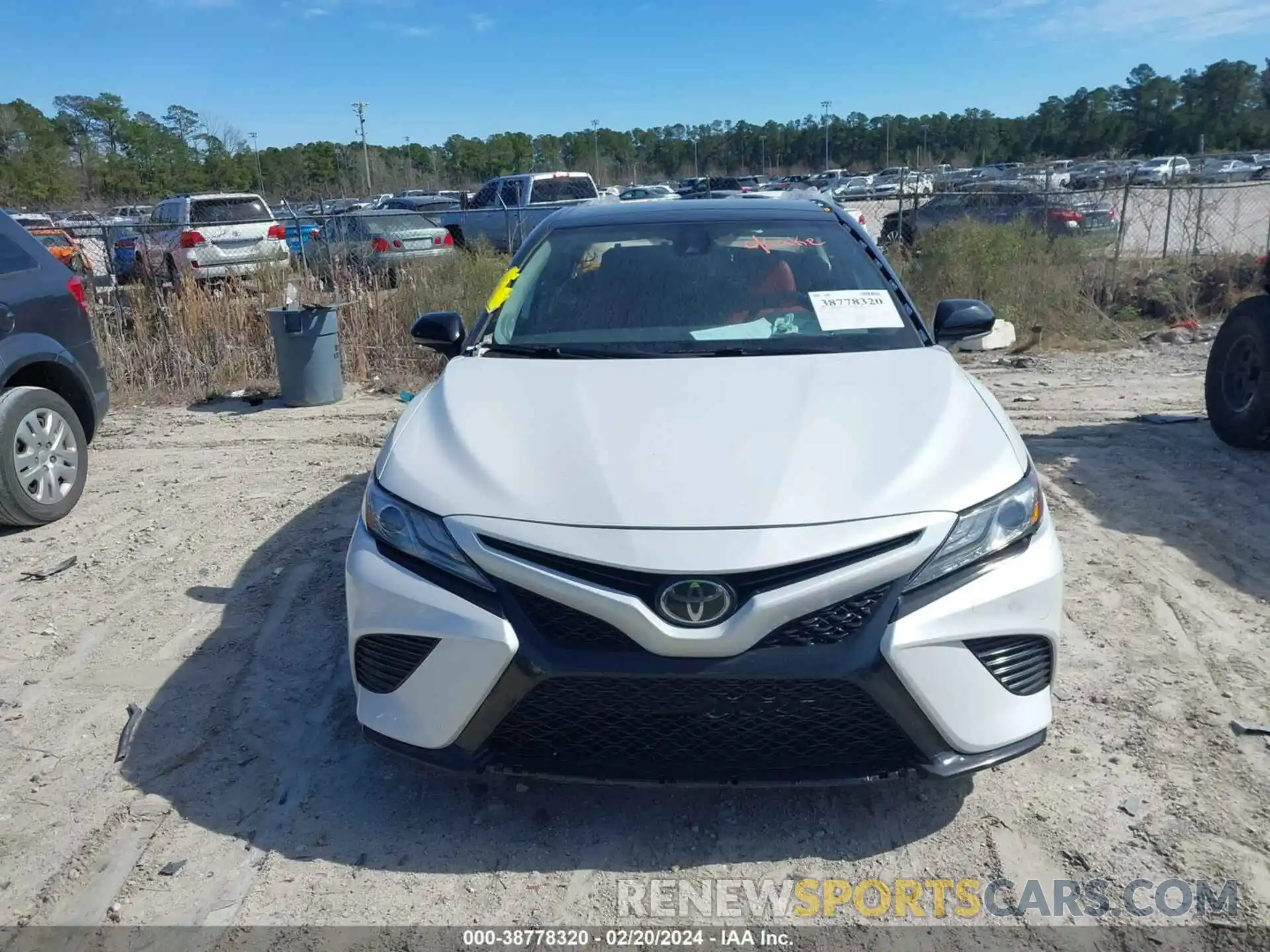 12 Photograph of a damaged car 4T1B61HK5KU218347 TOYOTA CAMRY 2019