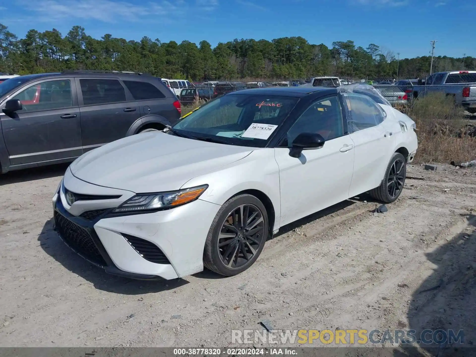 2 Photograph of a damaged car 4T1B61HK5KU218347 TOYOTA CAMRY 2019