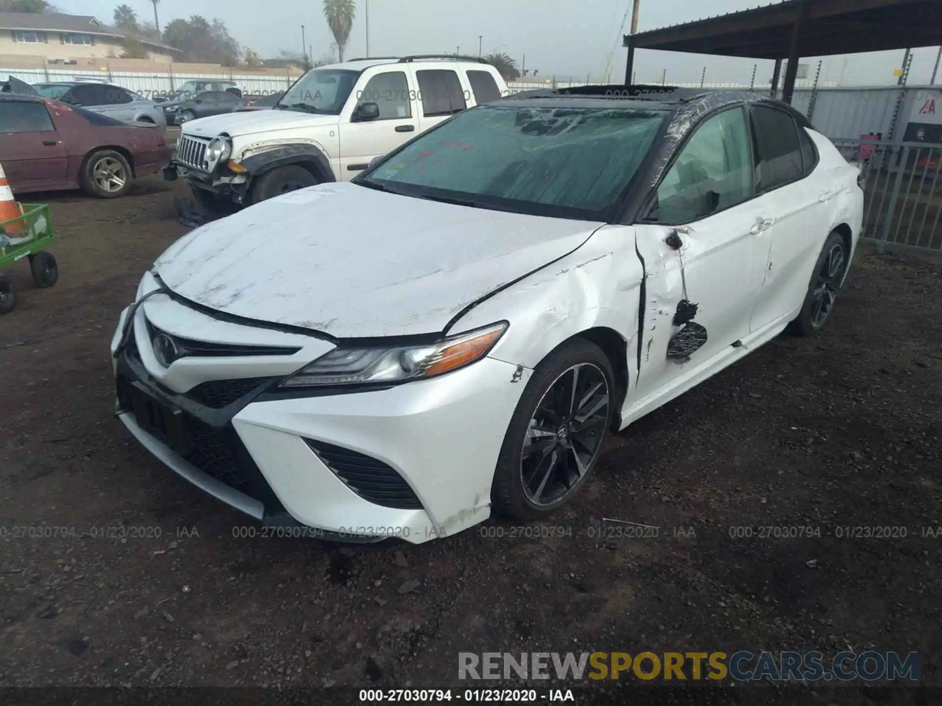 2 Photograph of a damaged car 4T1B61HK5KU220180 TOYOTA CAMRY 2019