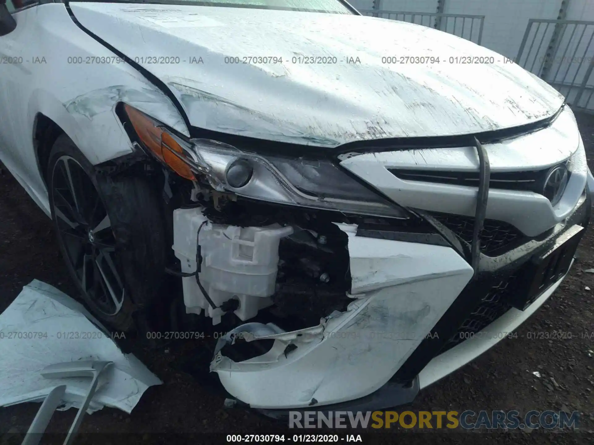 6 Photograph of a damaged car 4T1B61HK5KU220180 TOYOTA CAMRY 2019