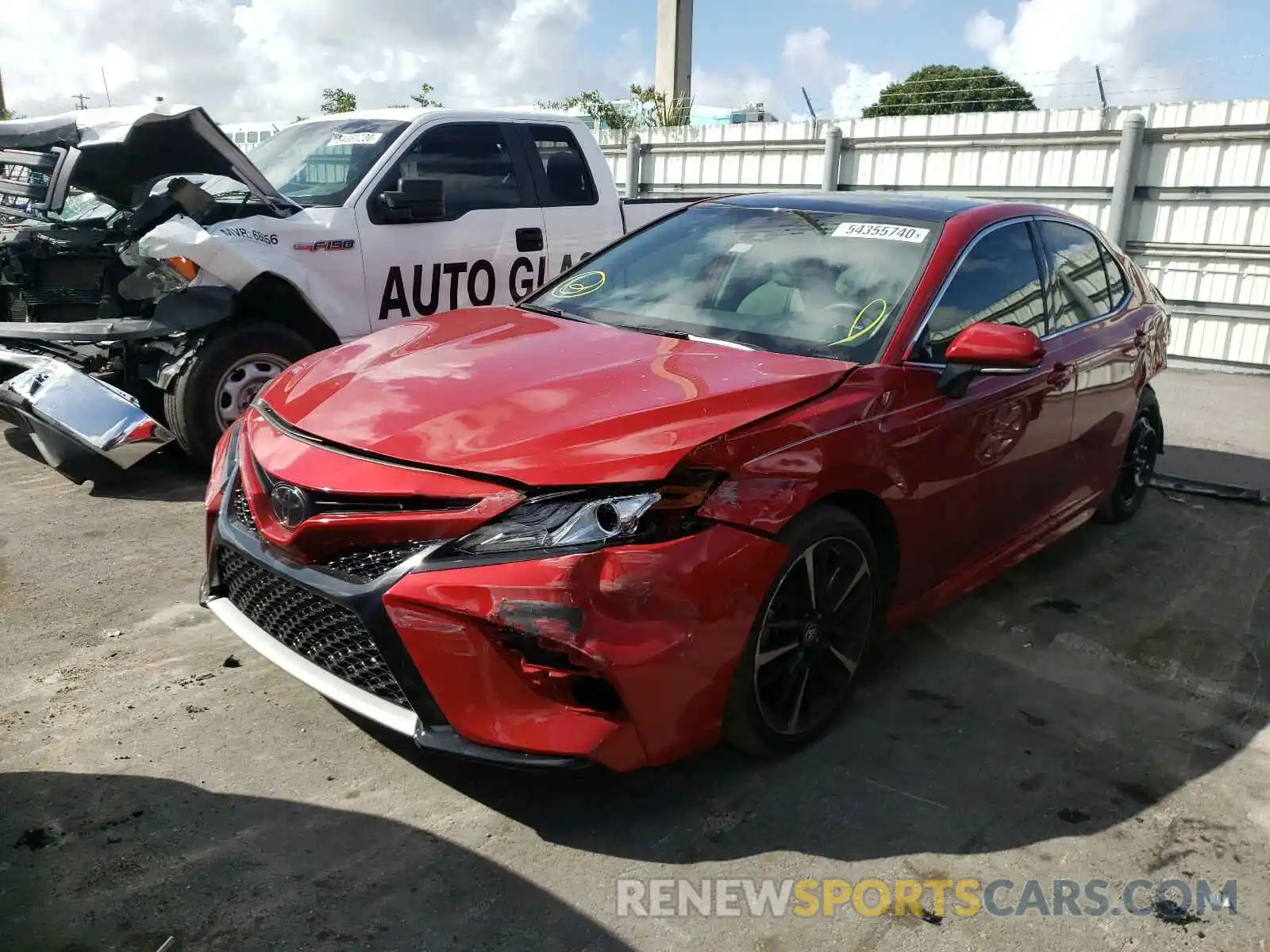 2 Photograph of a damaged car 4T1B61HK5KU224360 TOYOTA CAMRY 2019