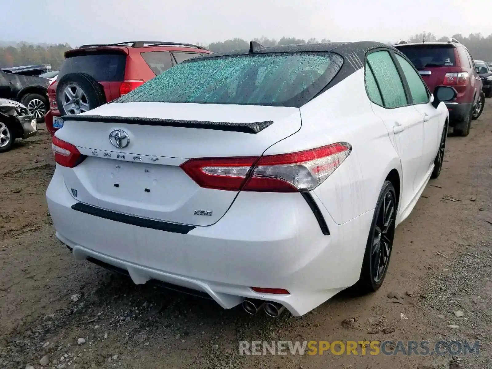 4 Фотография поврежденного автомобиля 4T1B61HK5KU233852 TOYOTA CAMRY 2019