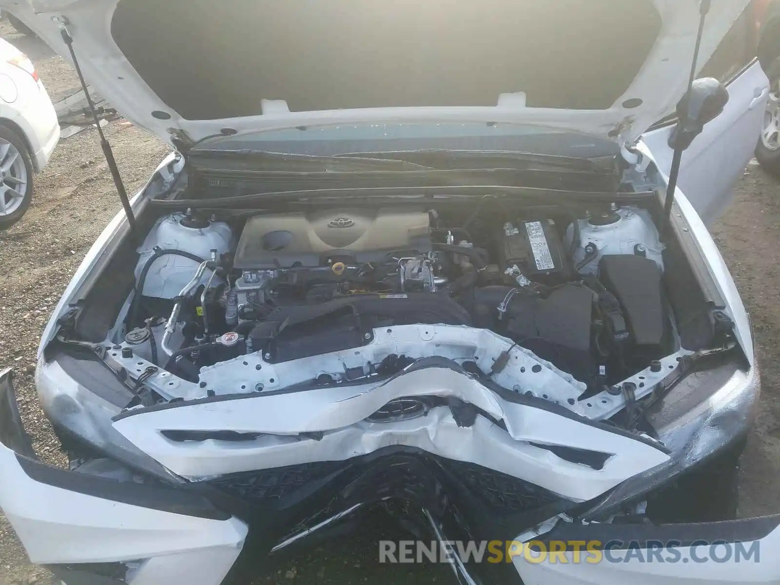 7 Photograph of a damaged car 4T1B61HK5KU236282 TOYOTA CAMRY 2019