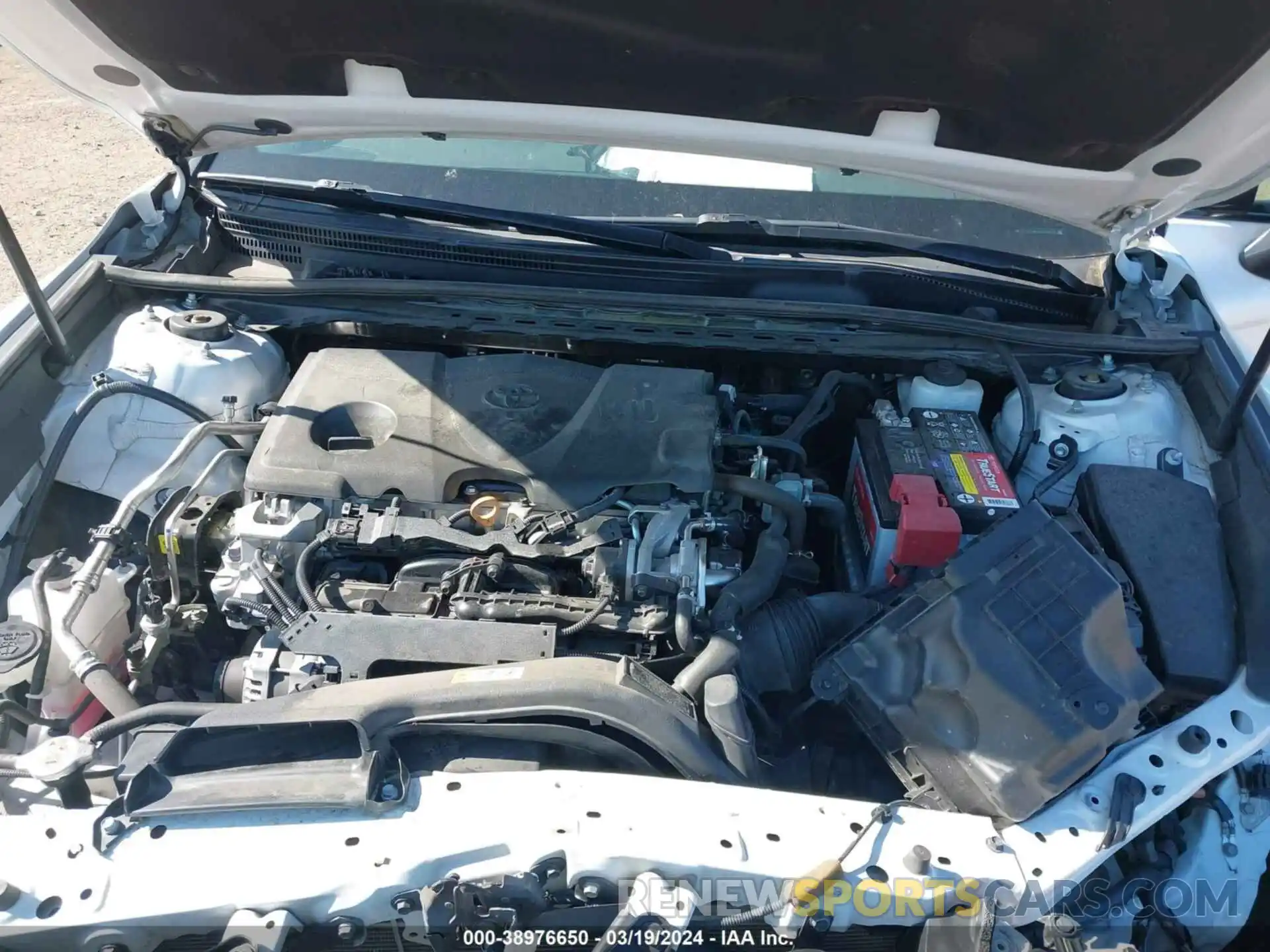 10 Photograph of a damaged car 4T1B61HK5KU238758 TOYOTA CAMRY 2019