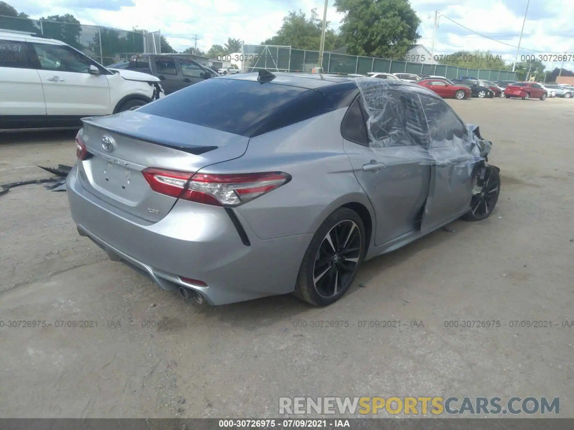 4 Фотография поврежденного автомобиля 4T1B61HK5KU239344 TOYOTA CAMRY 2019